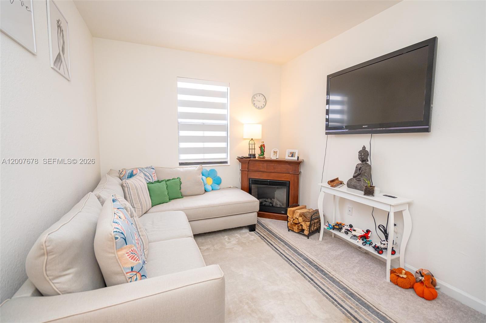 28643 4 / 3 1916 sq. ft. $ 2026-04-25 0 Photo