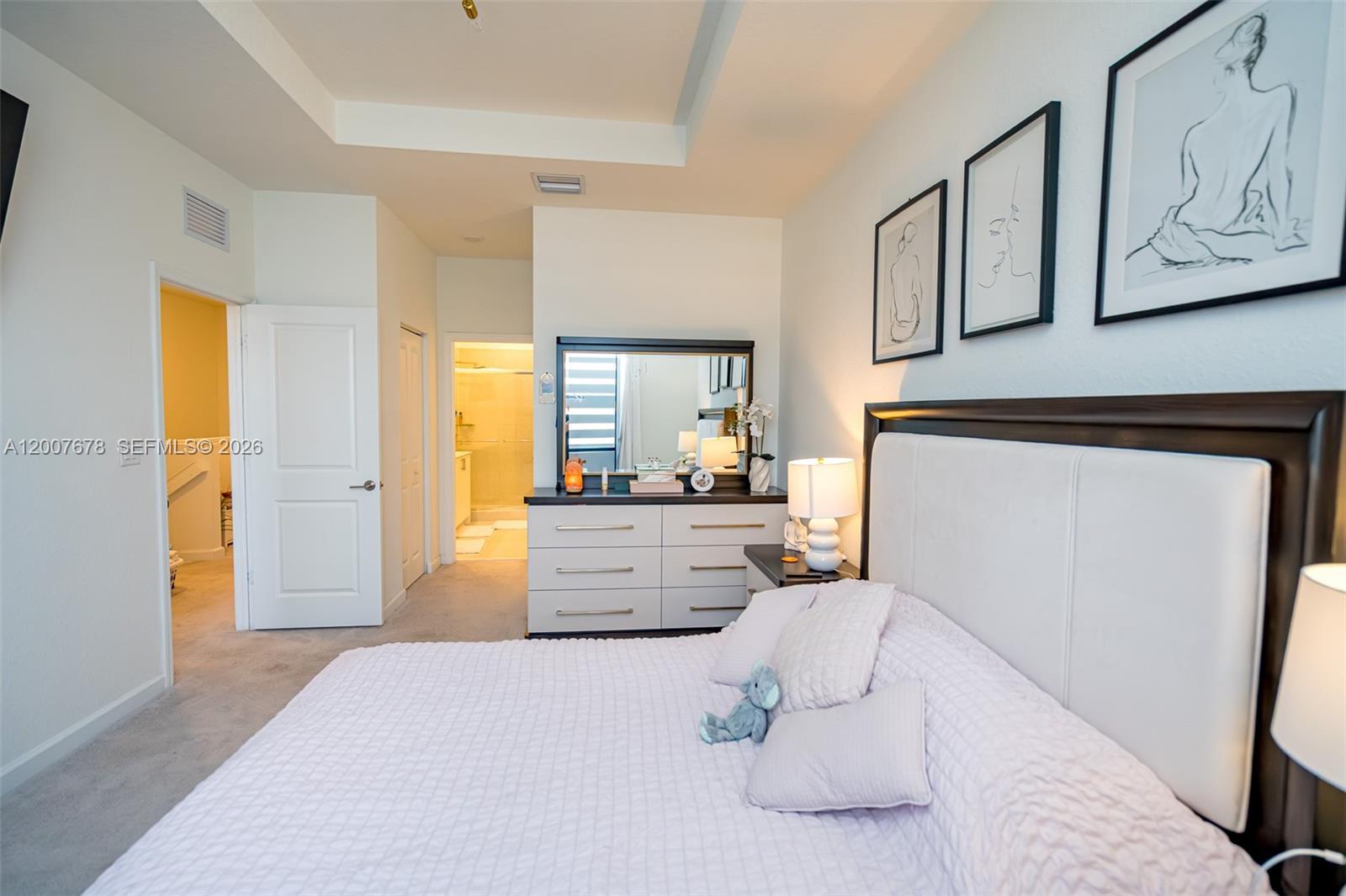 28643 4 / 3 1916 sq. ft. $ 2026-04-25 0 Photo