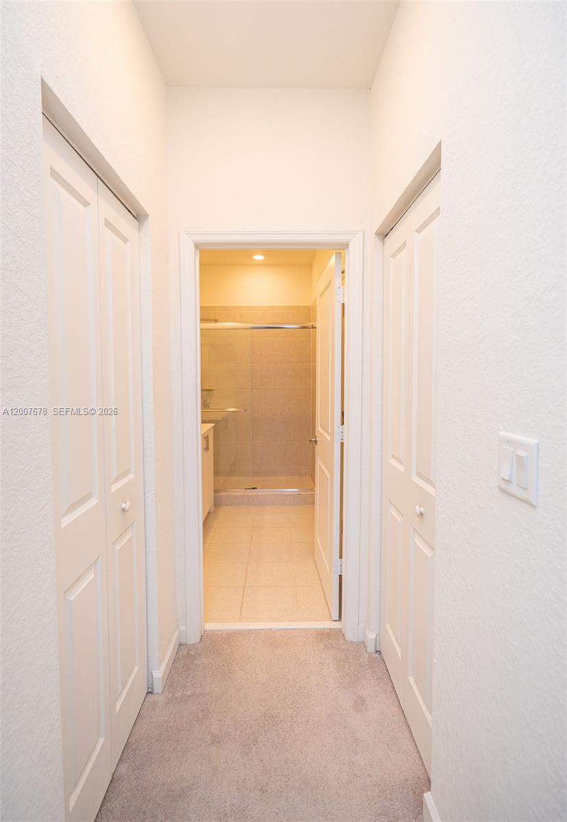 28643 4 / 3 1916 sq. ft. $ 2026-04-25 0 Photo