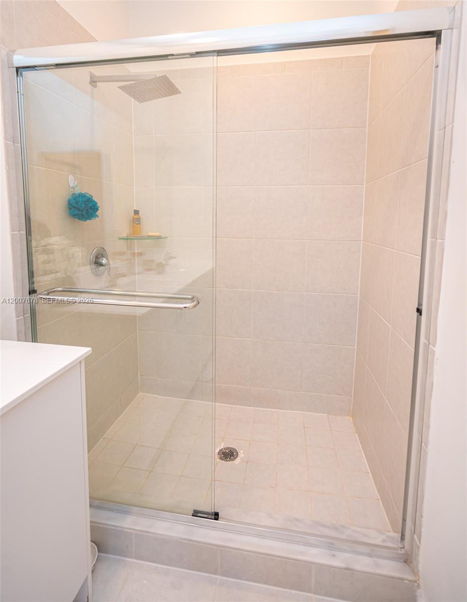 28643 4 / 3 1916 sq. ft. $ 2026-04-25 0 Photo