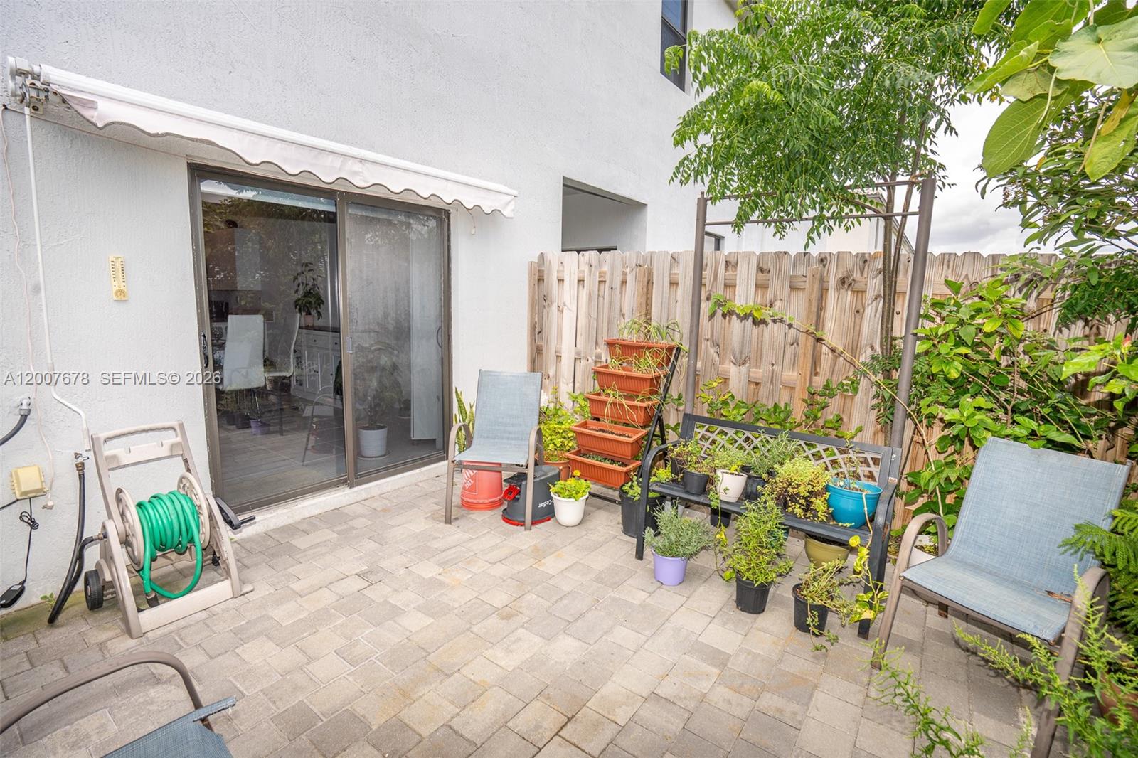 28643 4 / 3 1916 sq. ft. $ 2026-04-25 0 Photo