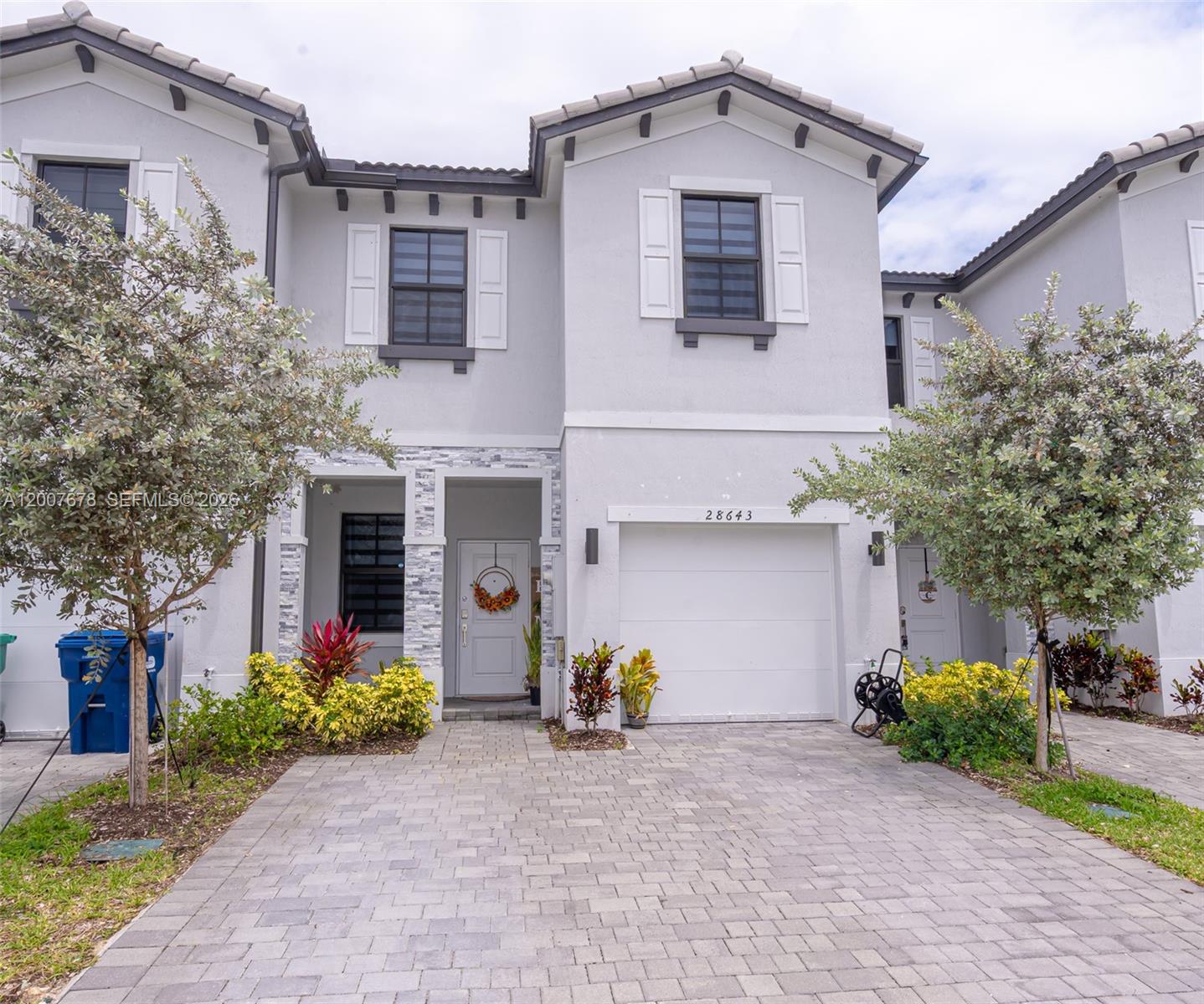 28643 4 / 3 1916 sq. ft. $ 2026-04-25 0 Photo