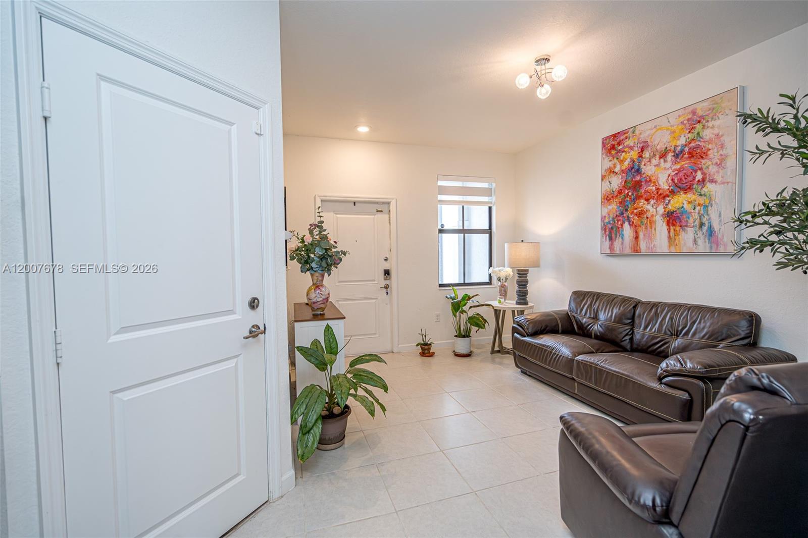 28643 4 / 3 1916 sq. ft. $ 2026-04-25 0 Photo