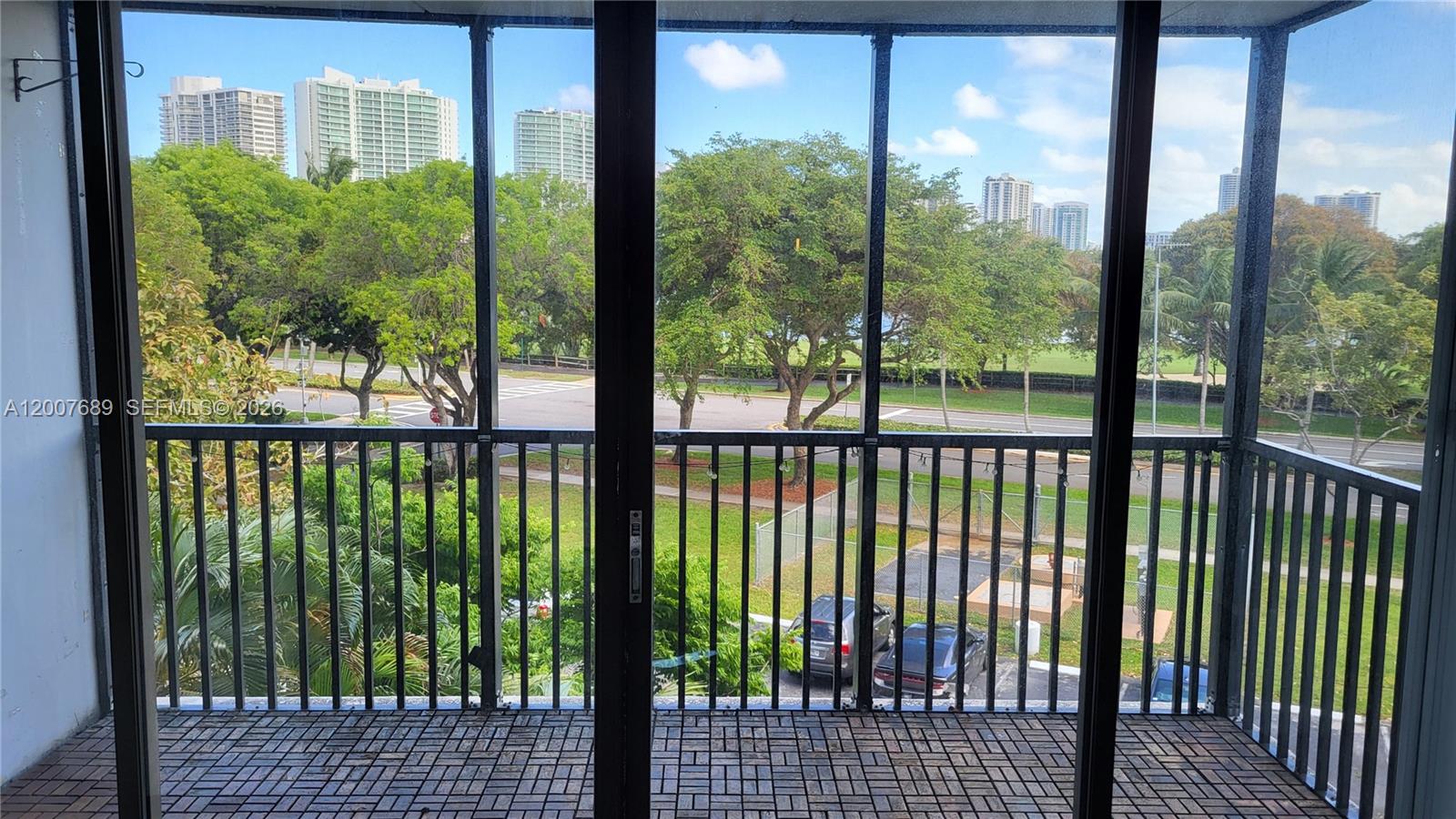Photo of 3475 Country Club Dr  #409, Aventura, Florida, 33180 - 