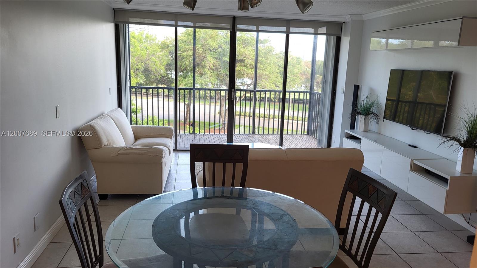 Photo of 3475 Country Club Dr  #409, Aventura, Florida, 33180 - 