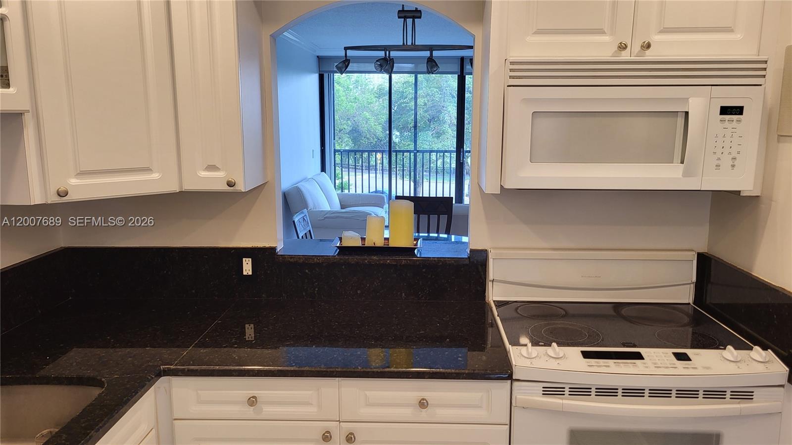 Photo of 3475 Country Club Dr  #409, Aventura, Florida, 33180 - 