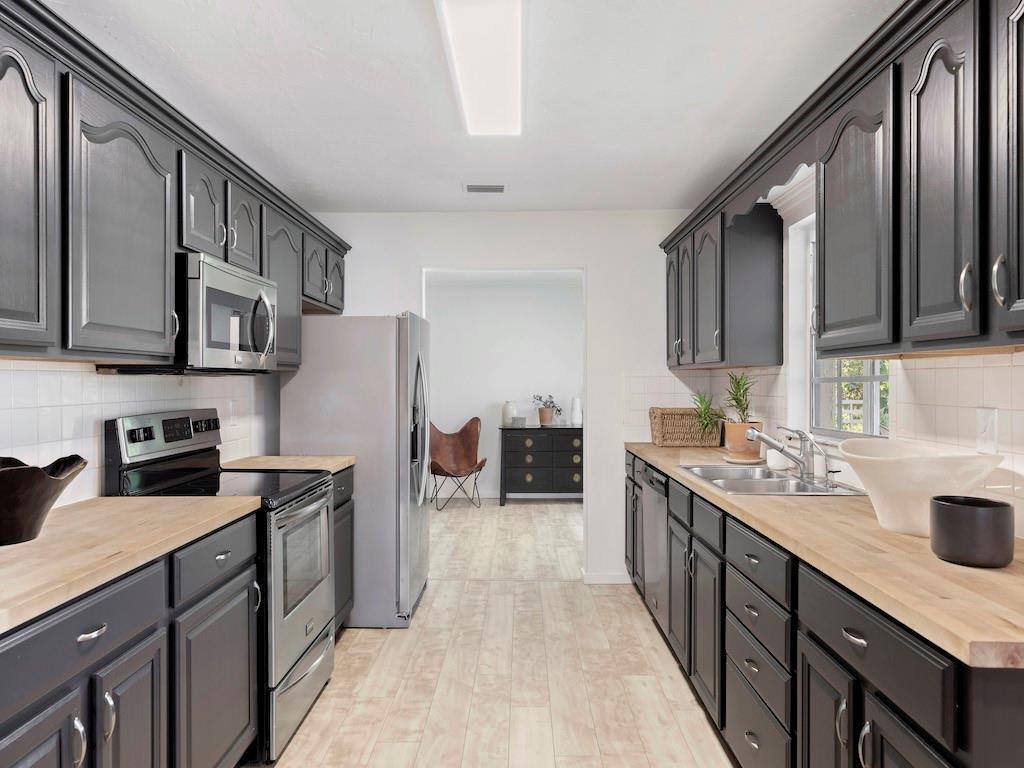 See details / 0 sq. ft. $ 2026-06-19 0 Photo