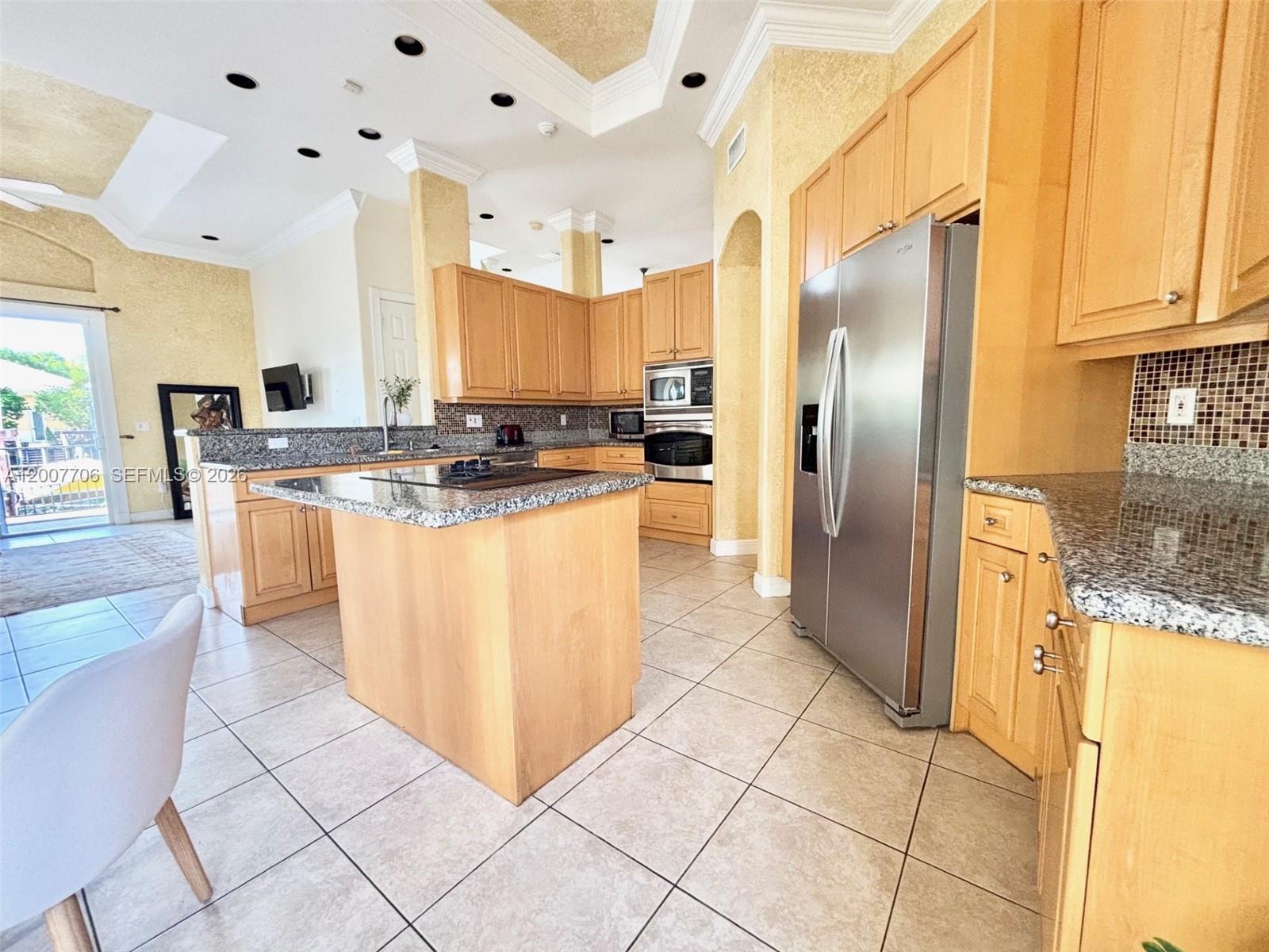 Photo of 1141 Waterside Ln  (1141), Hollywood, Florida, 33019 - 