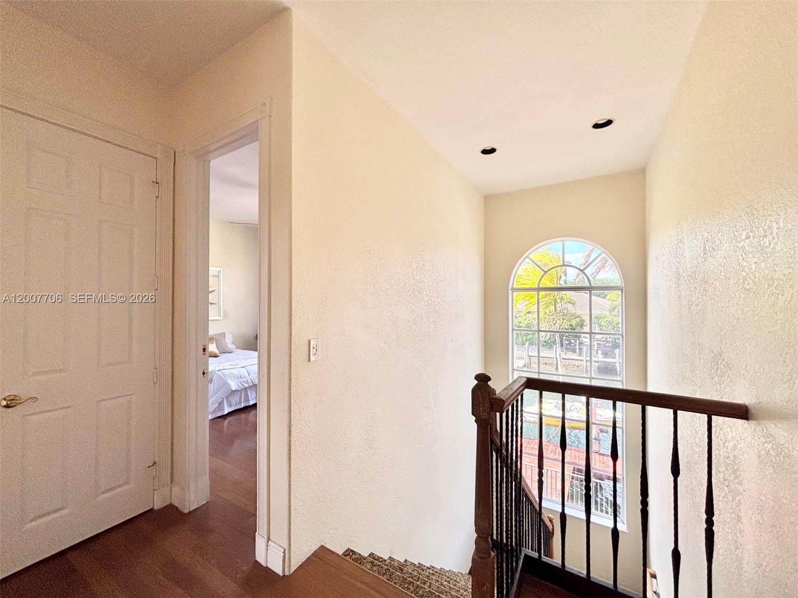 Photo of 1141 Waterside Ln  (1141), Hollywood, Florida, 33019 - 