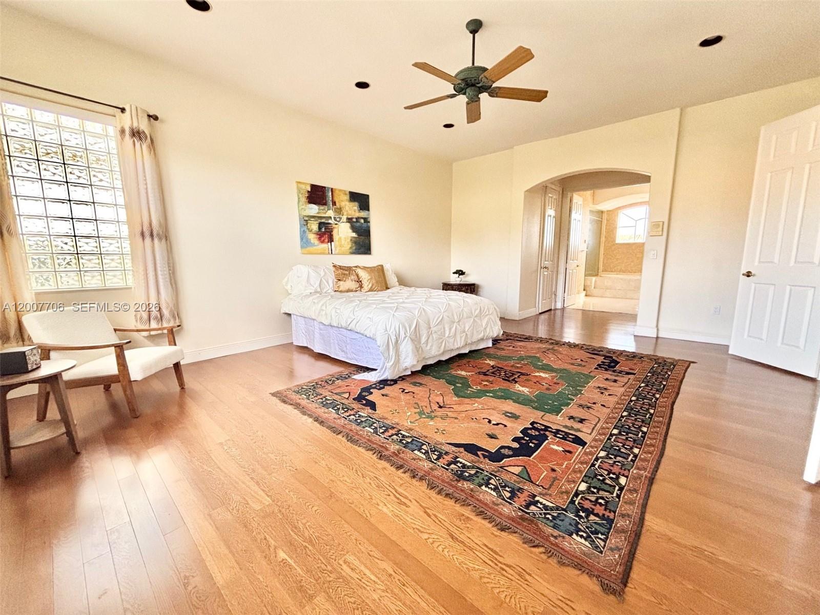 Photo of 1141 Waterside Ln  (1141), Hollywood, Florida, 33019 - 