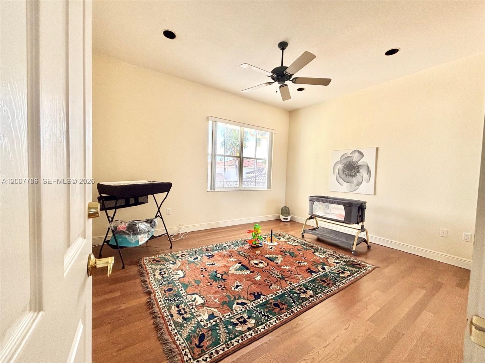 Photo of 1141 Waterside Ln  (1141), Hollywood, Florida, 33019 - Guest bedroom