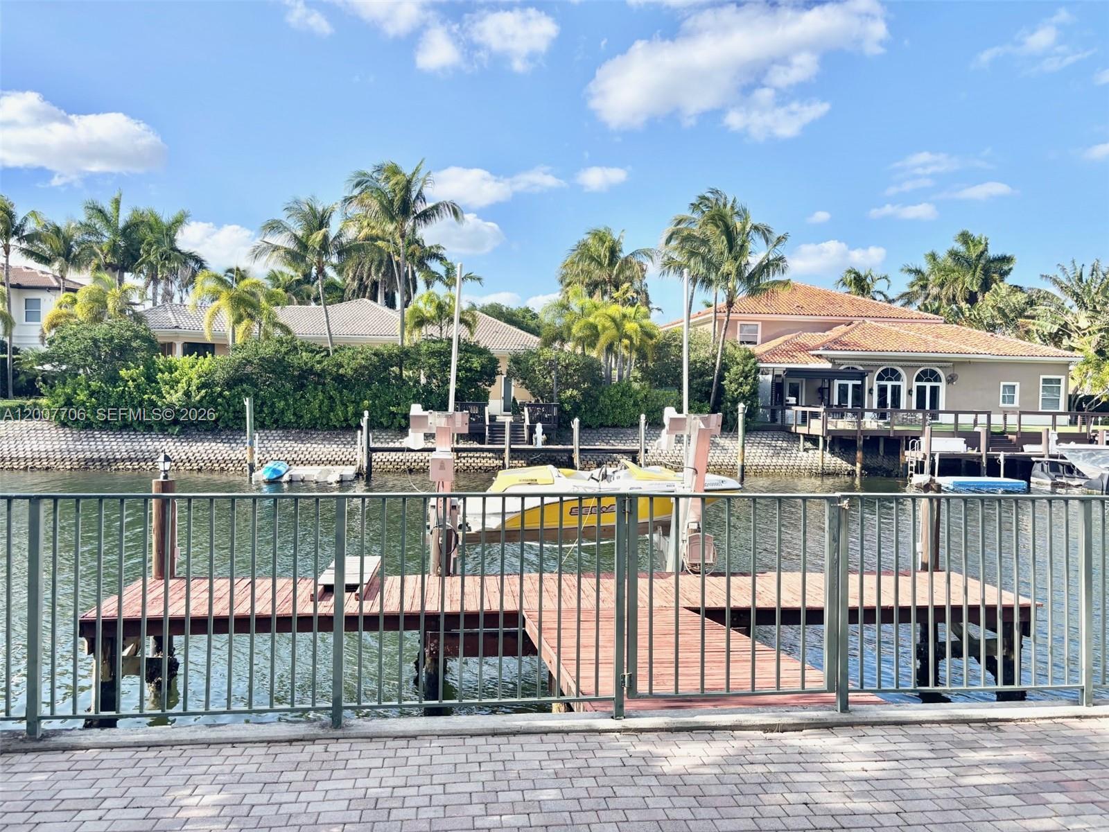 Photo of 1141 Waterside Ln  (1141), Hollywood, Florida, 33019 - 