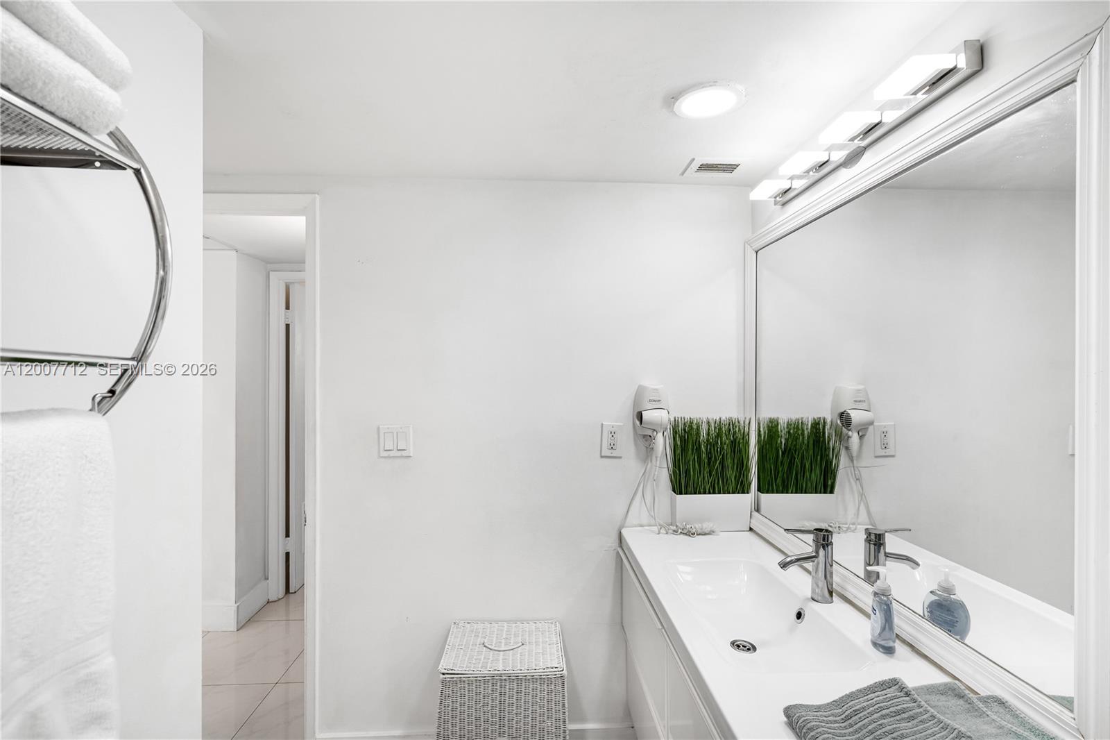 Photo of 19370 Collins Ave  #1612, Sunny Isles Beach, Florida, 33160 - 