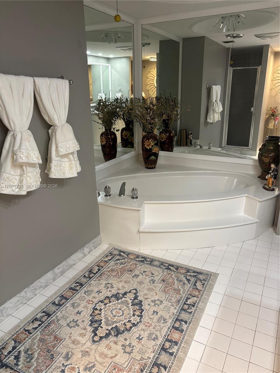 Photo of 1865 Ocean Dr  #4L, Hallandale Beach, Florida, 33009 - 
