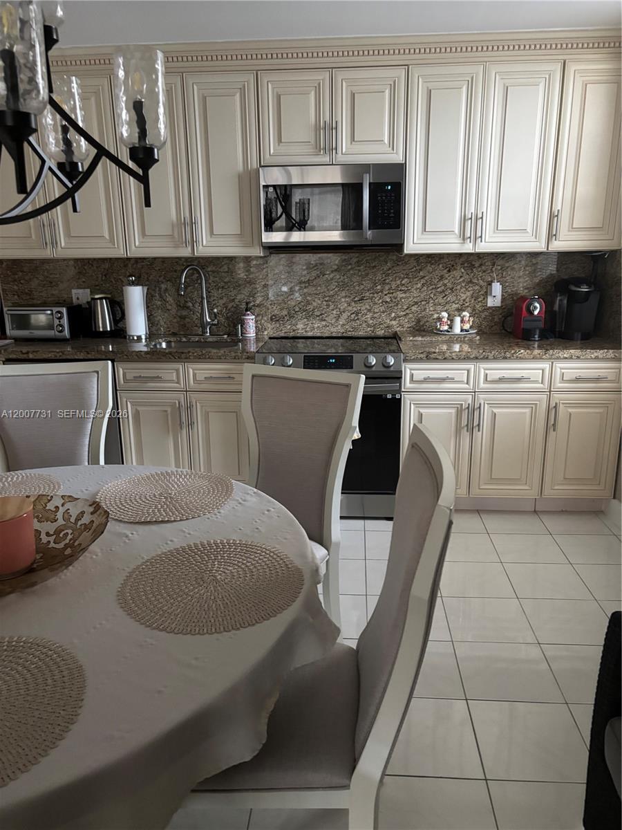 Photo of 1865 Ocean Dr  #4L, Hallandale Beach, Florida, 33009 - 