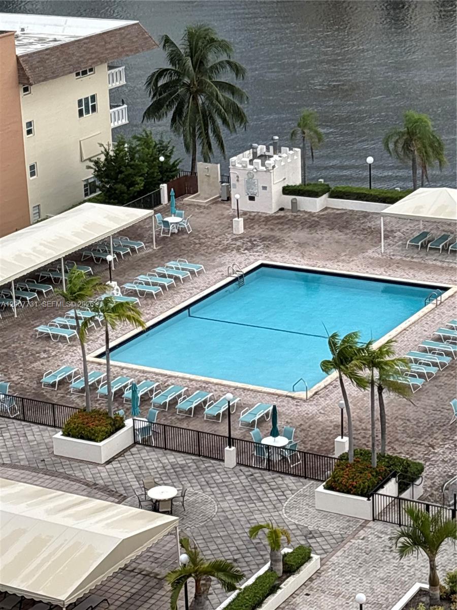 Photo of 1865 Ocean Dr  #4L, Hallandale Beach, Florida, 33009 - 