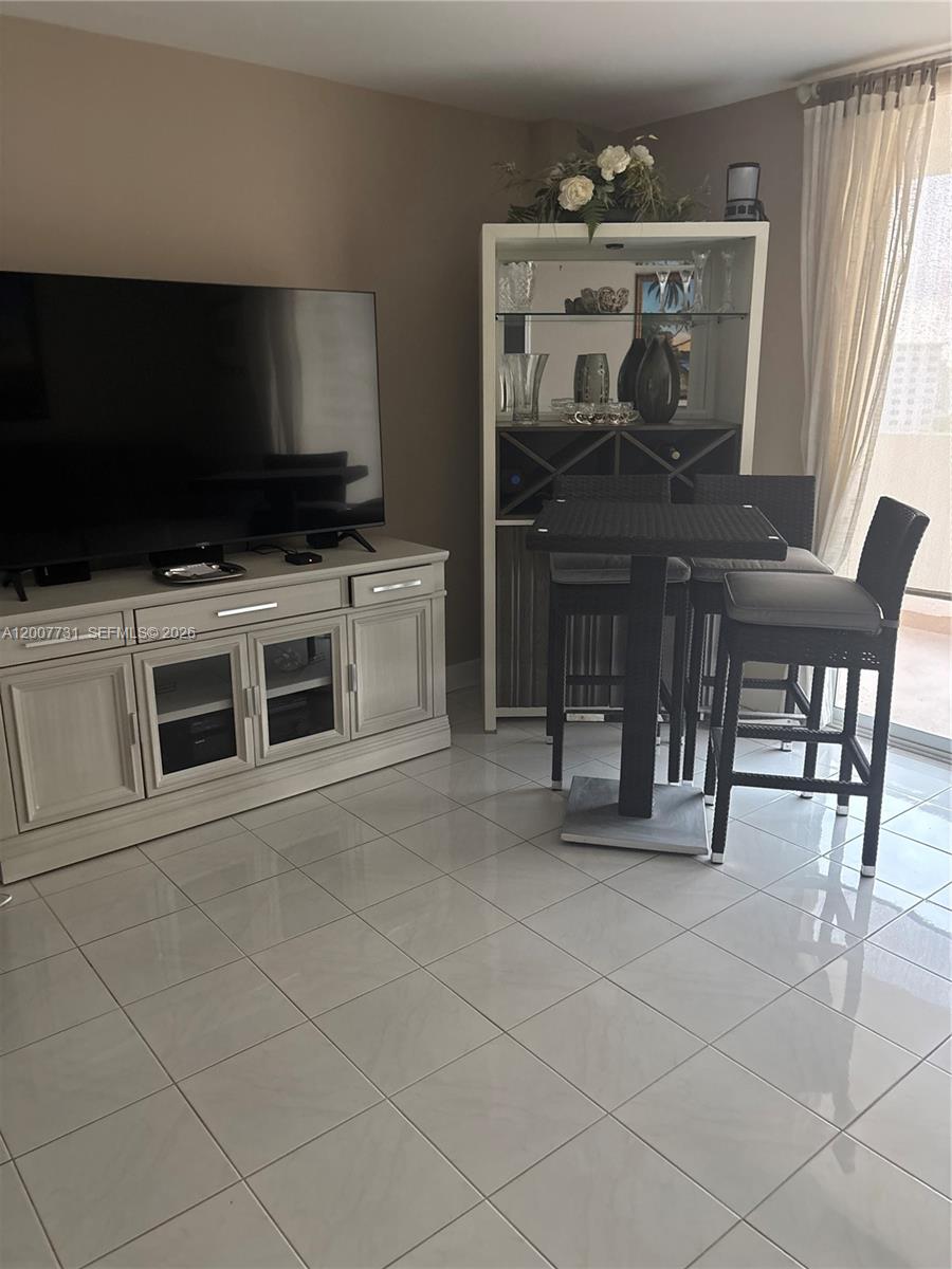 Photo of 1865 Ocean Dr  #4L, Hallandale Beach, Florida, 33009 - 