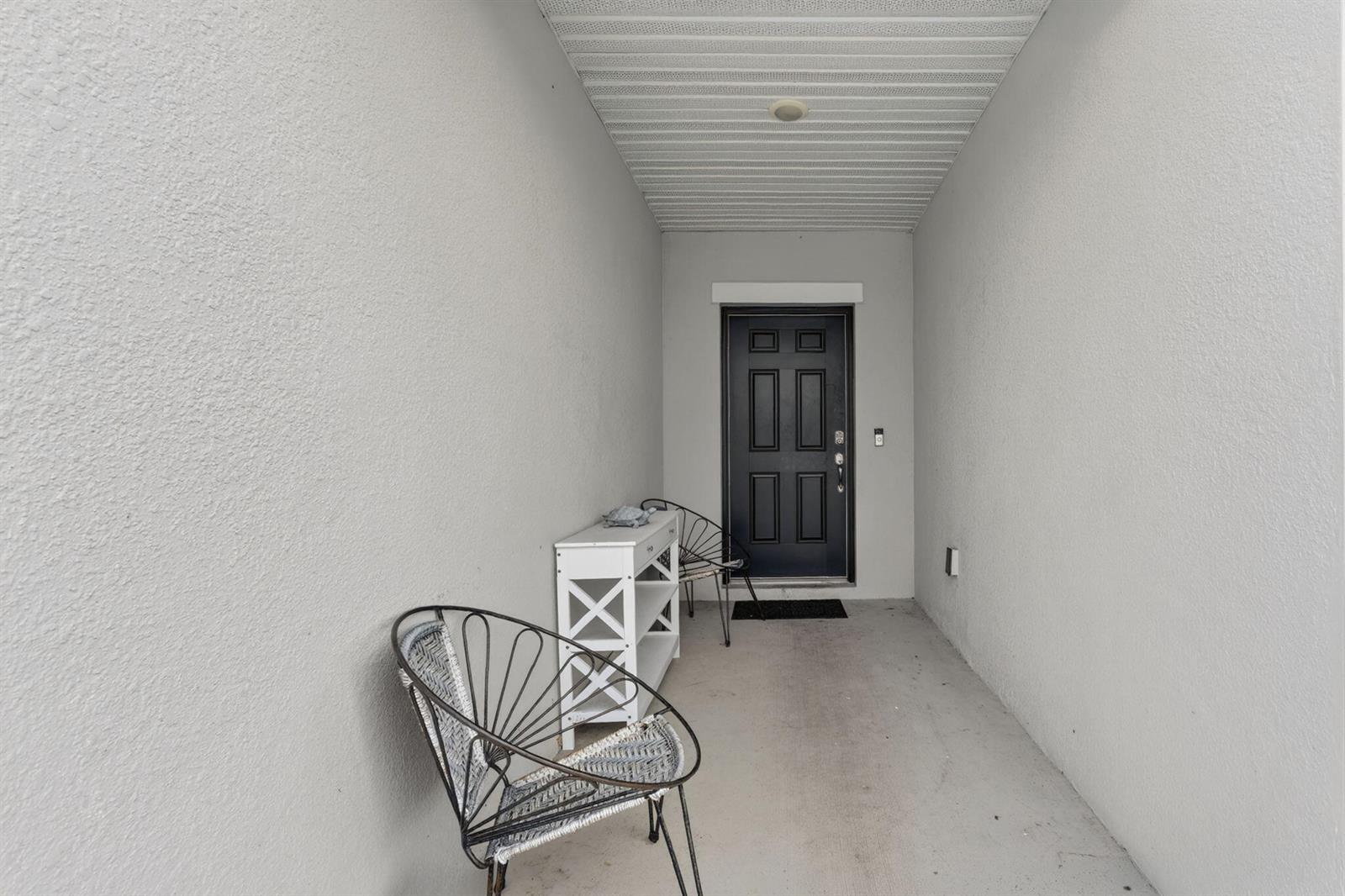 Ver detalles 535 4 / 2 1874 sq. ft. $ 2026-05-29 0 foto