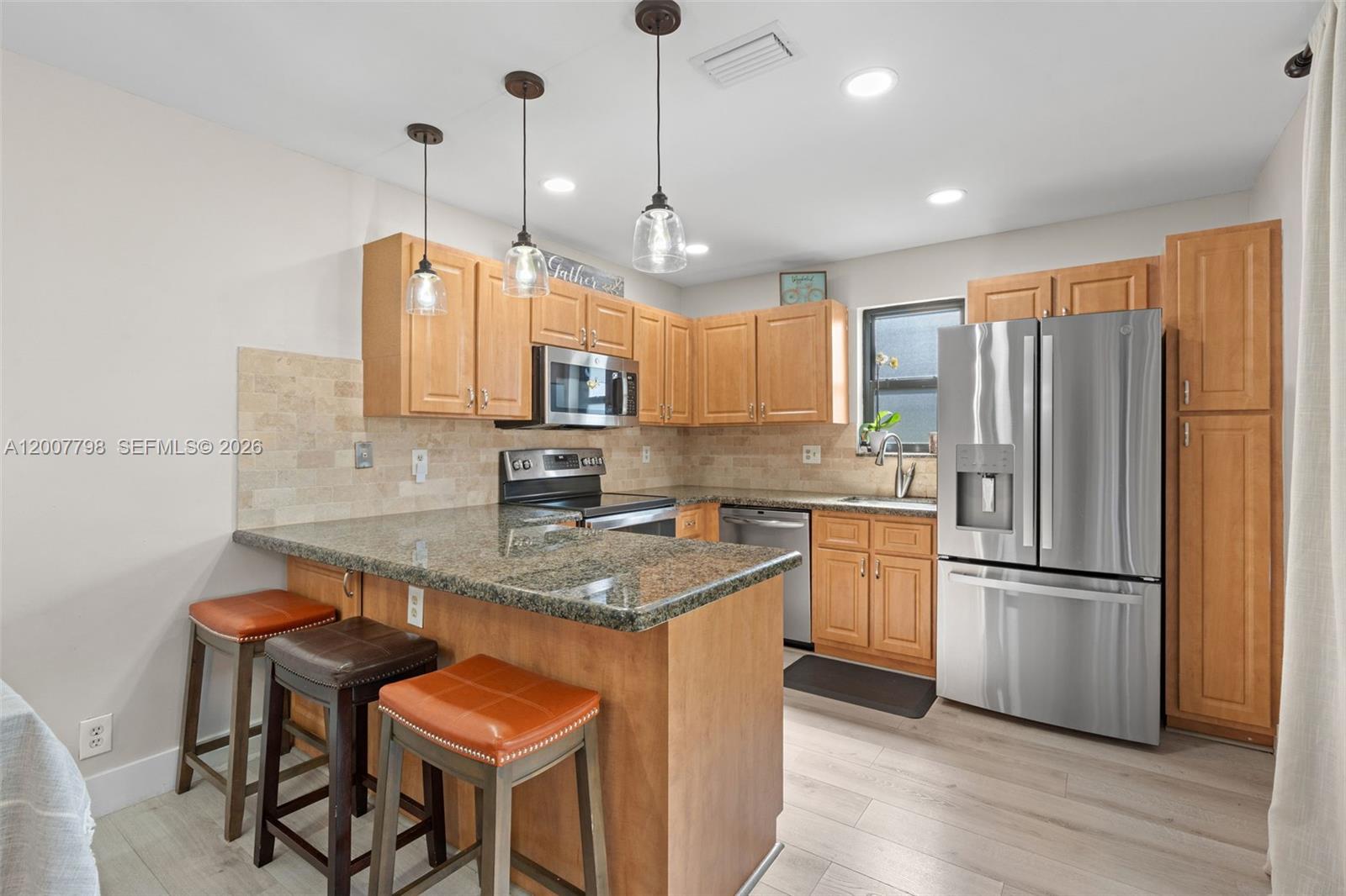2691 3 / 3 1434 sq. ft. $ 2026-04-25 0 Photo