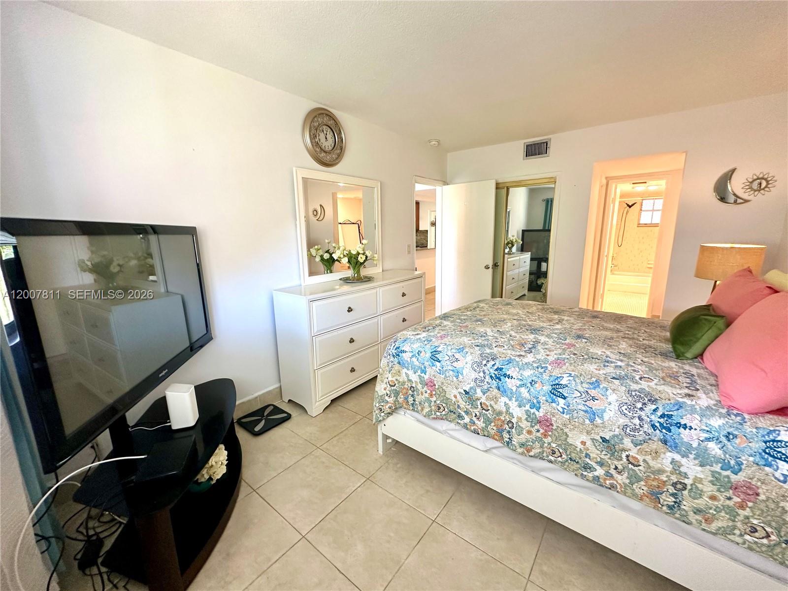 See details 306 3 / 4 1519 sq. ft. $ 2026-04-25 0 Photo