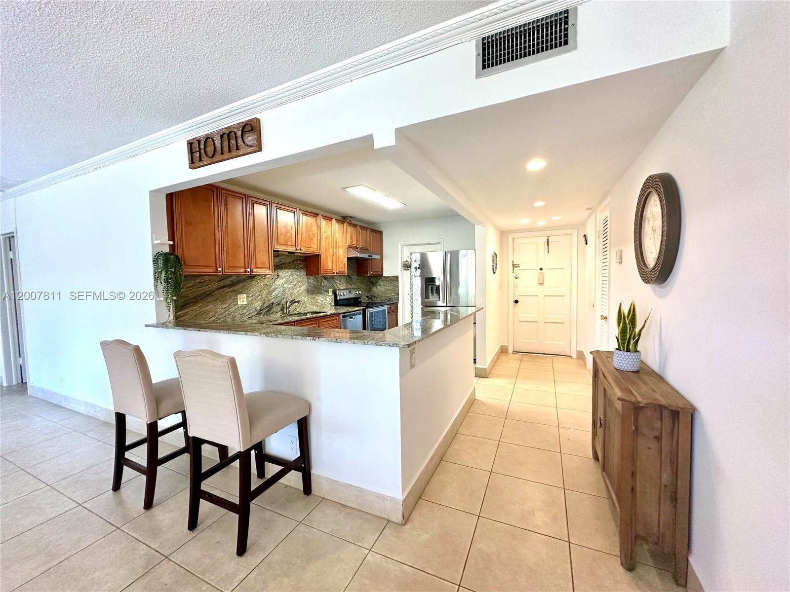 See details 306 3 / 4 1519 sq. ft. $ 2026-04-25 0 Photo