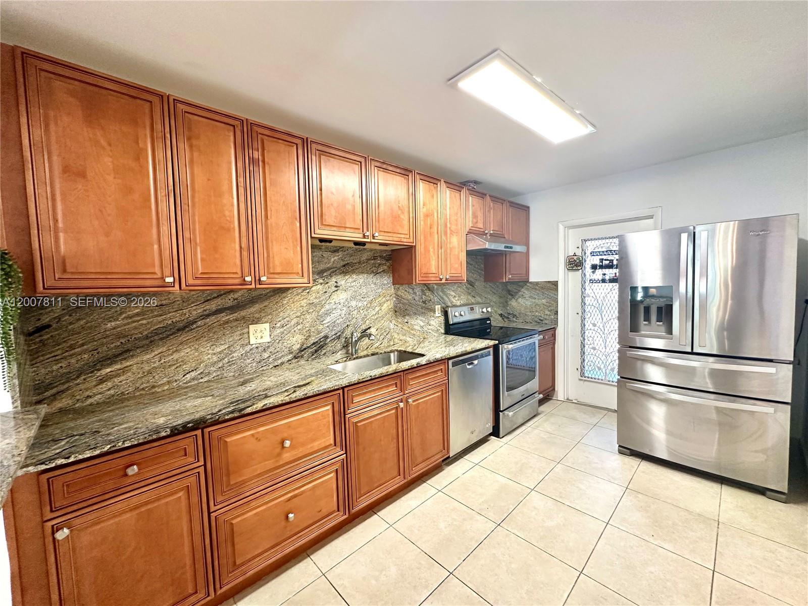 See details 306 3 / 4 1519 sq. ft. $ 2026-04-25 0 Photo