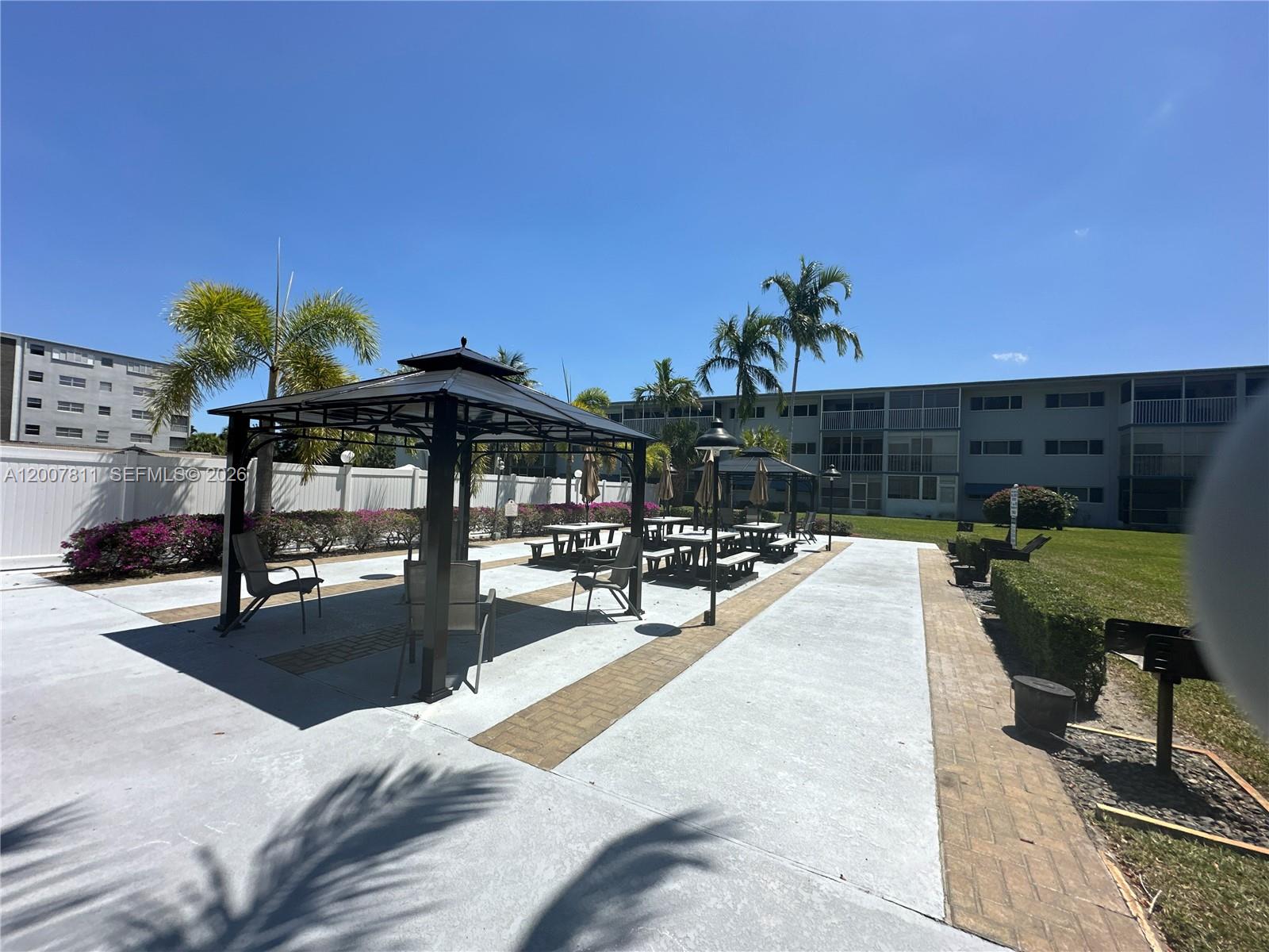 See details 306 3 / 4 1519 sq. ft. $ 2026-04-25 0 Photo