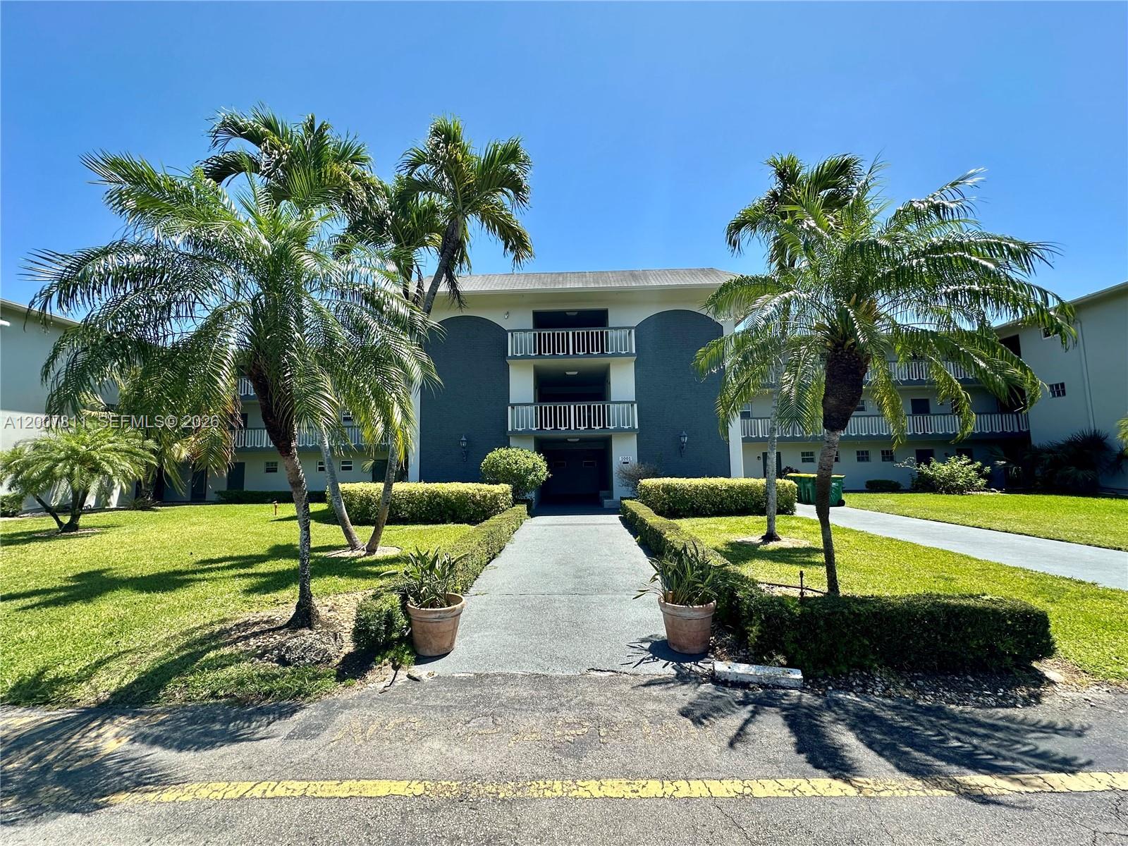 See details 306 3 / 4 1519 sq. ft. $ 2026-04-25 0 Photo