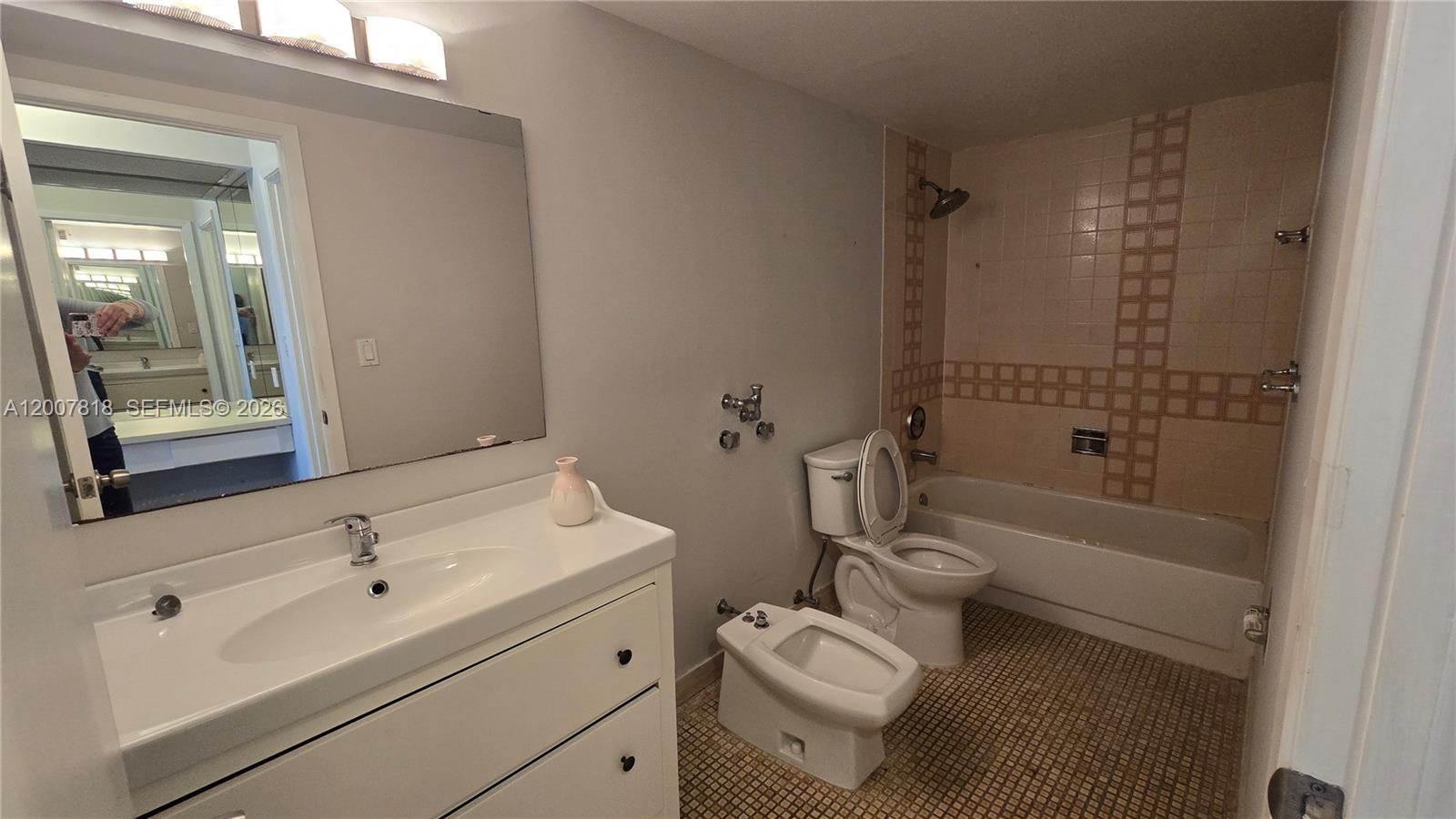 Photo of 2500 Parkview Dr  #2317, Hallandale Beach, Florida, 33009 - 