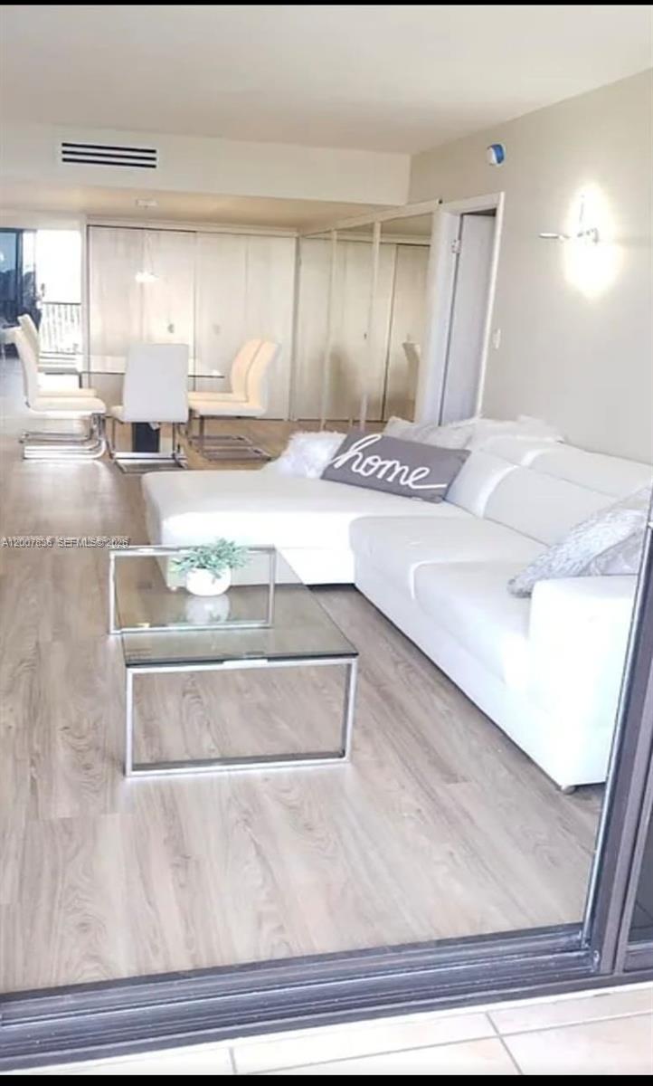 Photo of 20301 Country Club Dr  #622, Aventura, Florida, 33180 - 