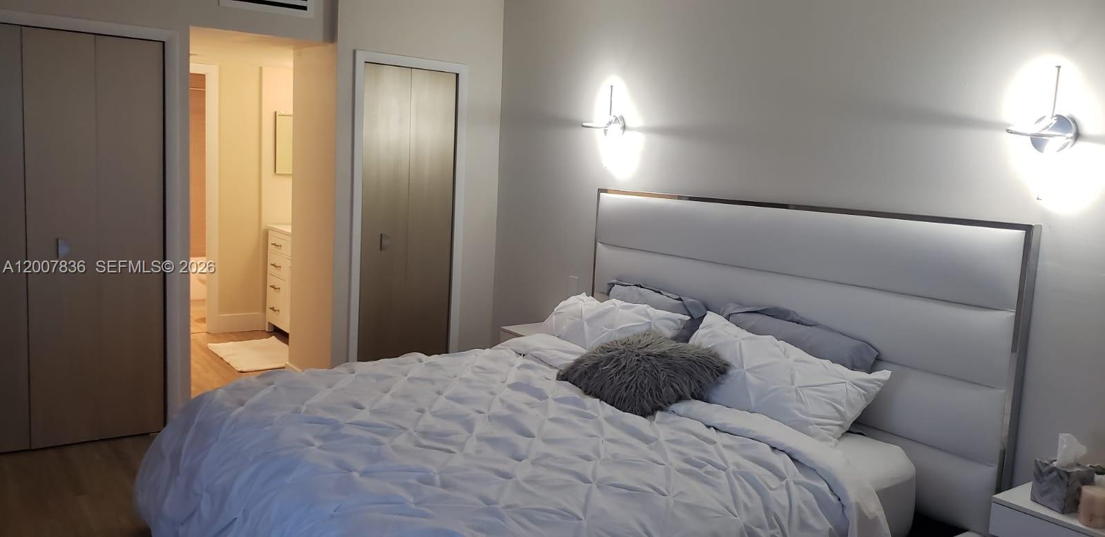 Photo of 20301 Country Club Dr  #622, Aventura, Florida, 33180 - 