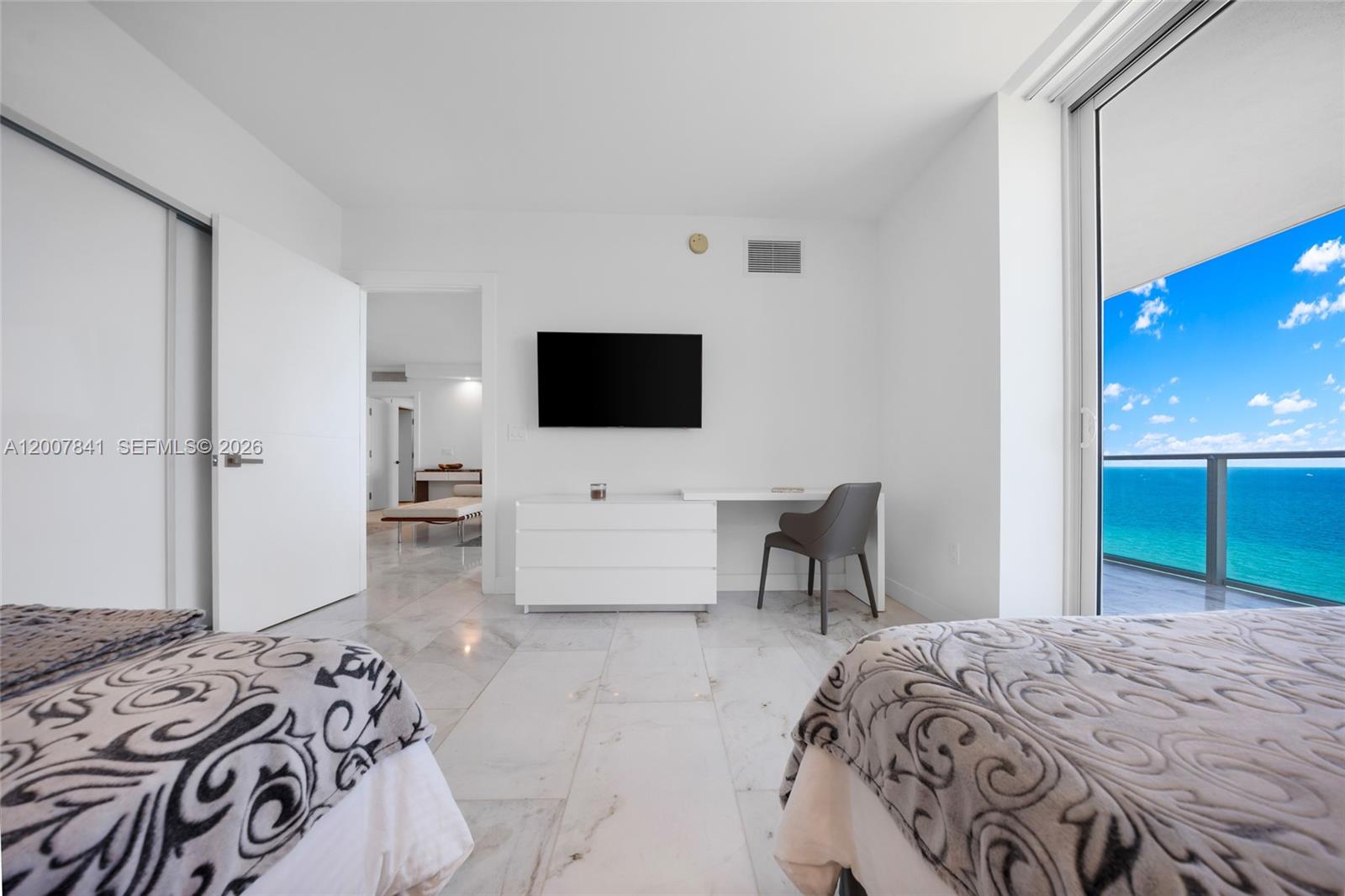 Photo of 3951 Ocean Dr  #1202, Hollywood, Florida, 33019 - 