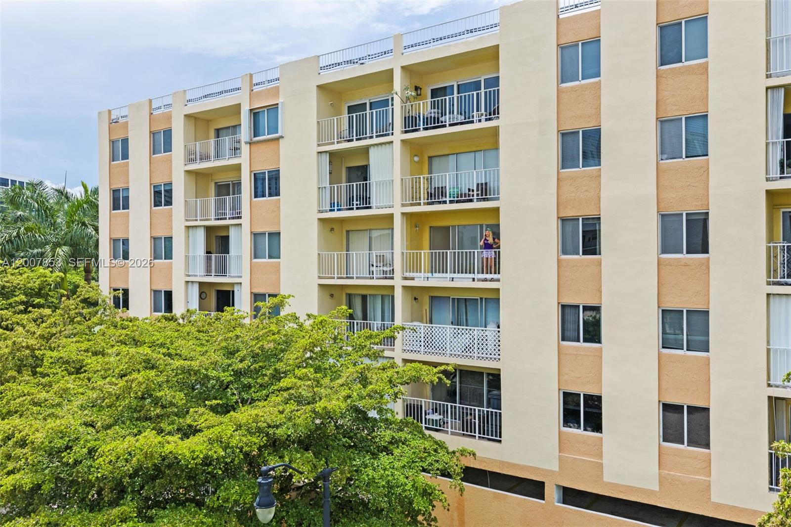 See details 505 2 / 2 1290 sq. ft. $ 2026-05-25 0 Photo