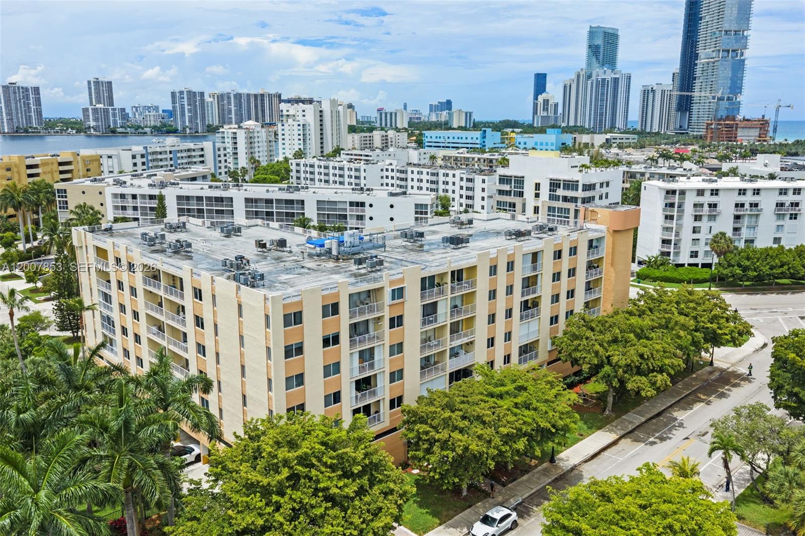 See details 505 2 / 2 1290 sq. ft. $ 2026-05-25 0 Photo