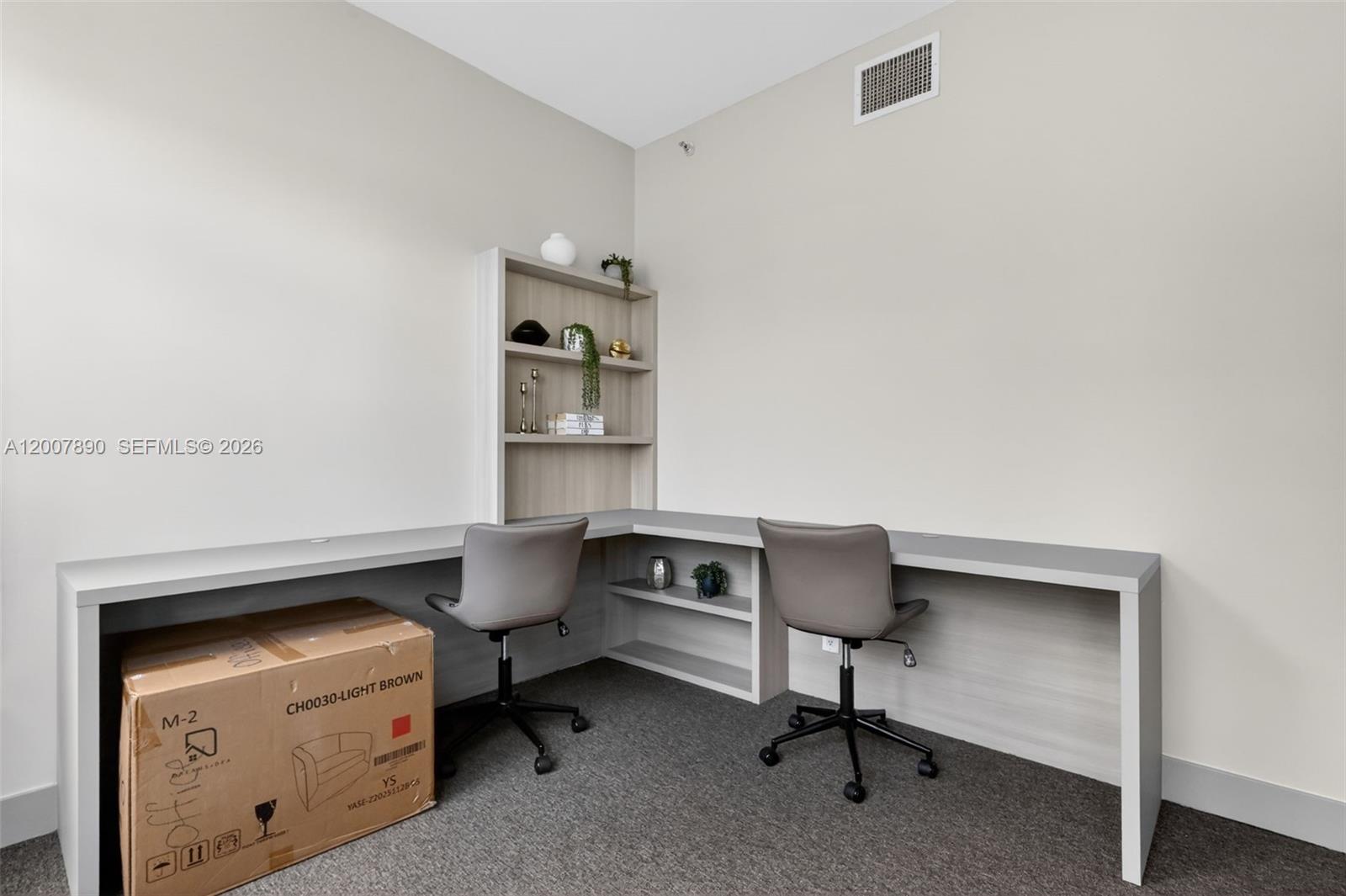Photo of 19195 36th Ct #1503, Aventura, Florida, 33180 - Resident co-working lounge