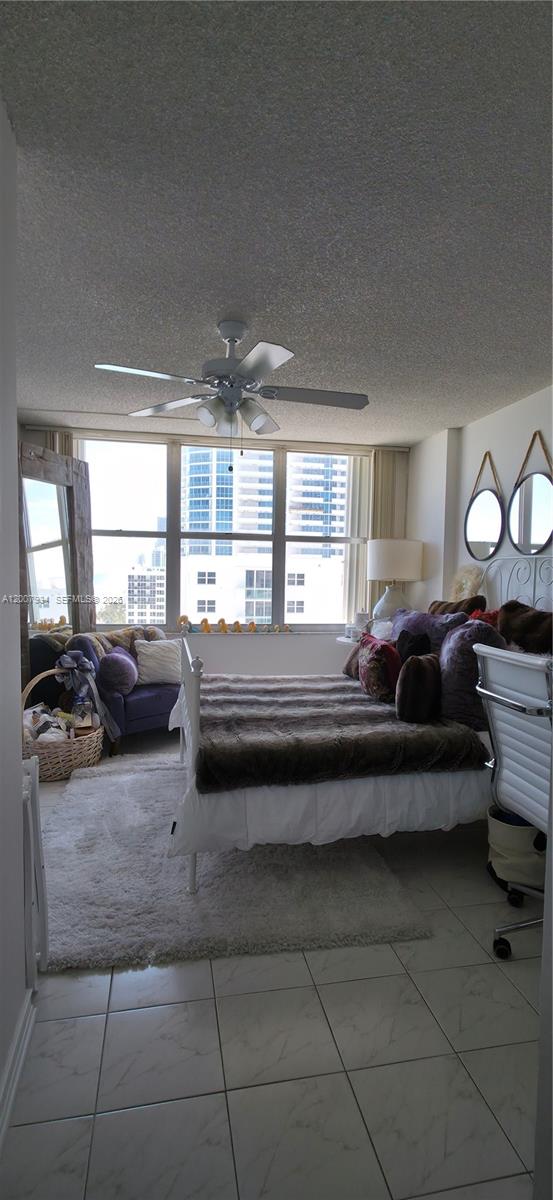 Photo of 2751 Ocean Dr  #1706S, Hollywood, Florida, 33019 - 