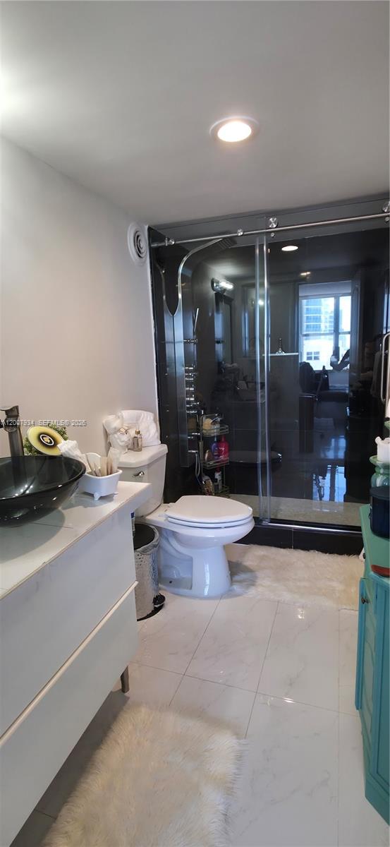 Photo of 2751 Ocean Dr  #1706S, Hollywood, Florida, 33019 - 