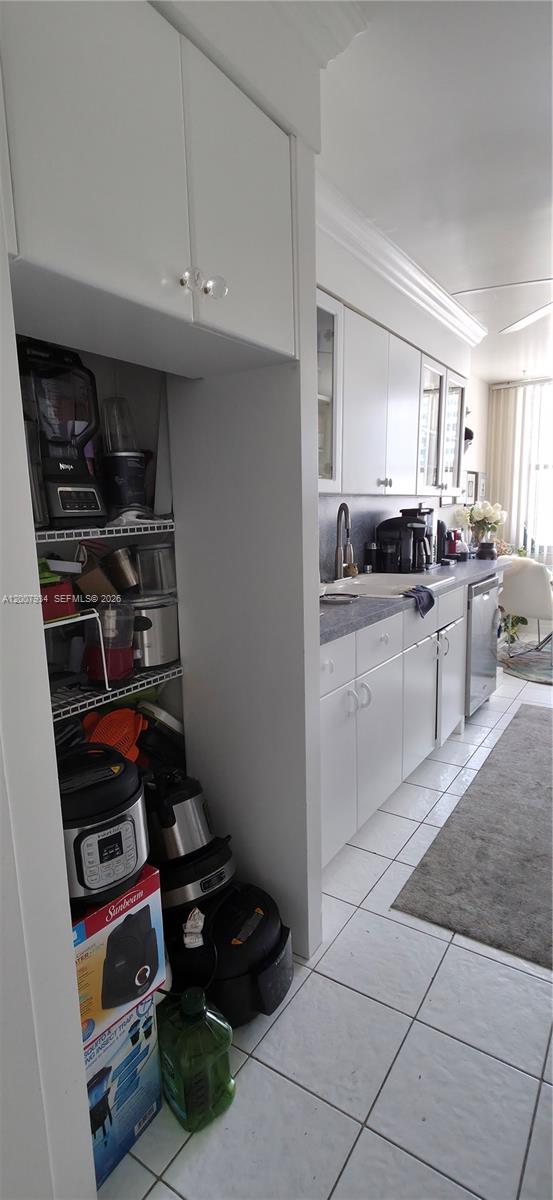 Photo of 2751 Ocean Dr  #1706S, Hollywood, Florida, 33019 - 