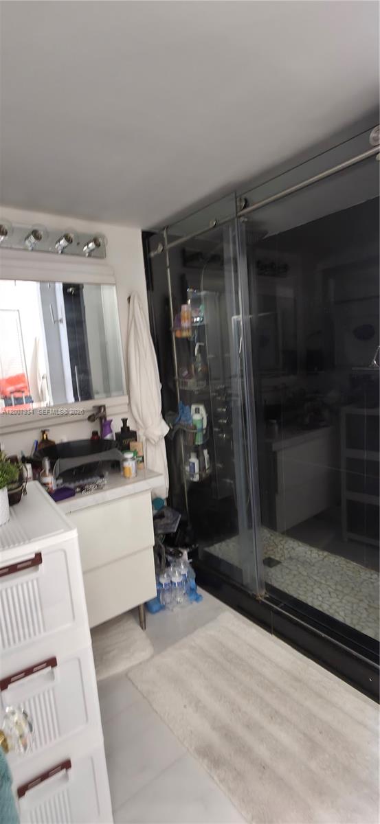 Photo of 2751 Ocean Dr  #1706S, Hollywood, Florida, 33019 - 