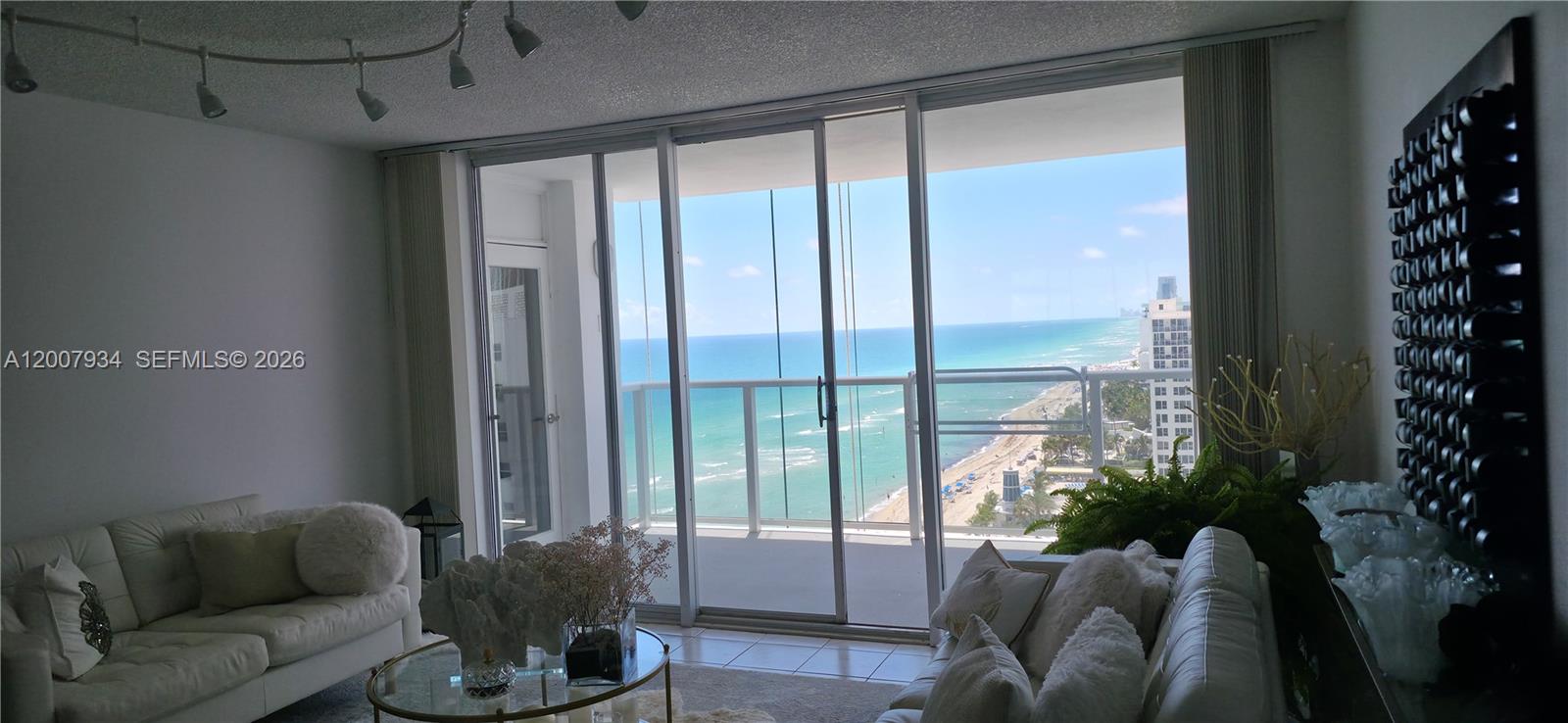 Photo of 2751 Ocean Dr  #1706S, Hollywood, Florida, 33019 - 