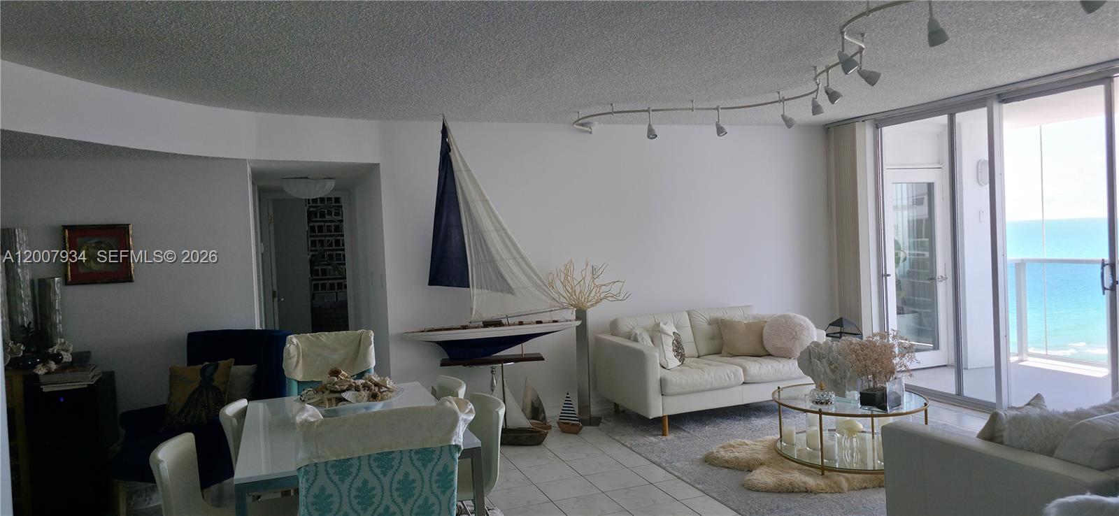 Photo of 2751 Ocean Dr  #1706S, Hollywood, Florida, 33019 - 