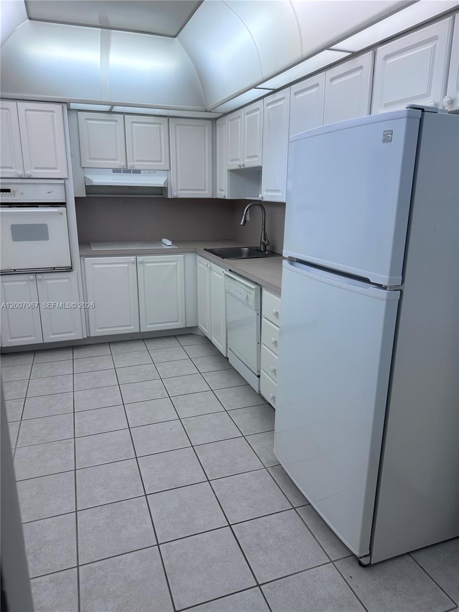 Photo of 19380 Collins Ave  #712, Sunny Isles Beach, Florida, 33160 - 