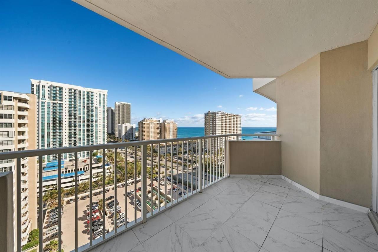 Ver detalles 16b 1 / 870 sq. ft. $ 2026-06-17 0 foto