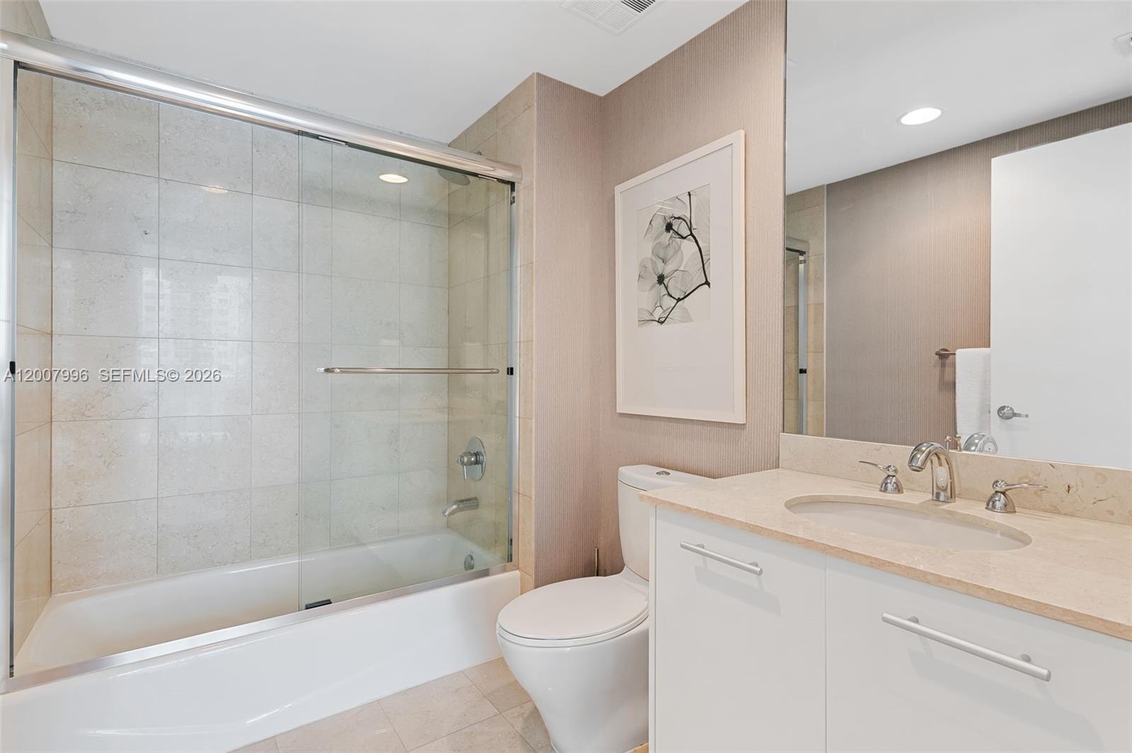 Photo of 2711 Ocean Dr  #606, Hollywood, Florida, 33019 - 