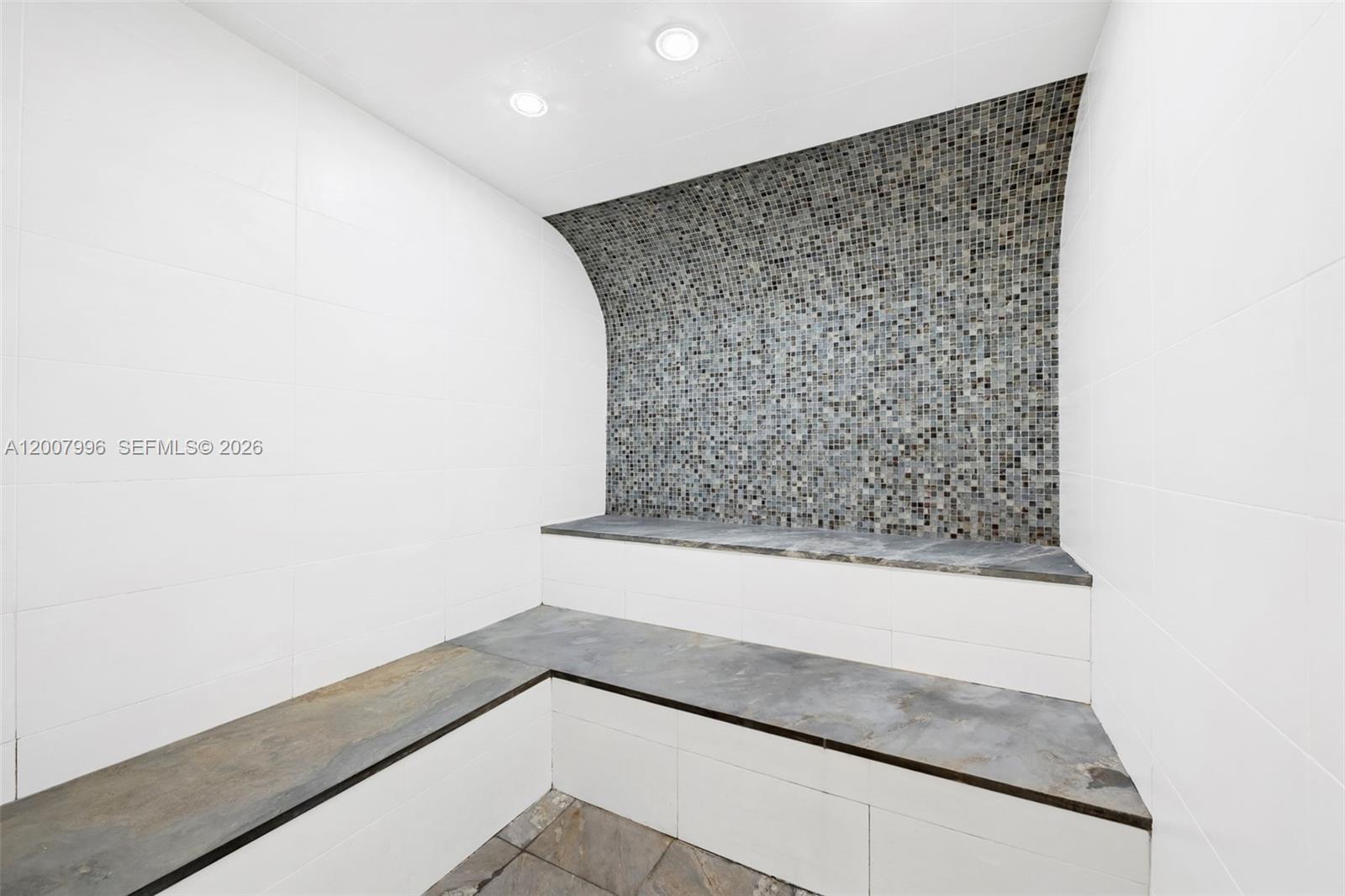 Photo of 2711 Ocean Dr  #606, Hollywood, Florida, 33019 - 