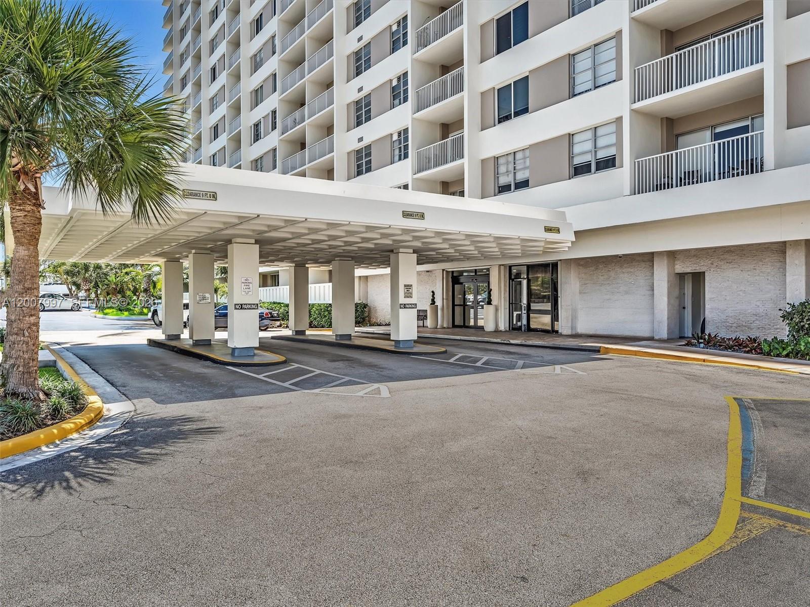 902 1 / 2 762 sq. ft. $ 2026-05-04 0 Photo