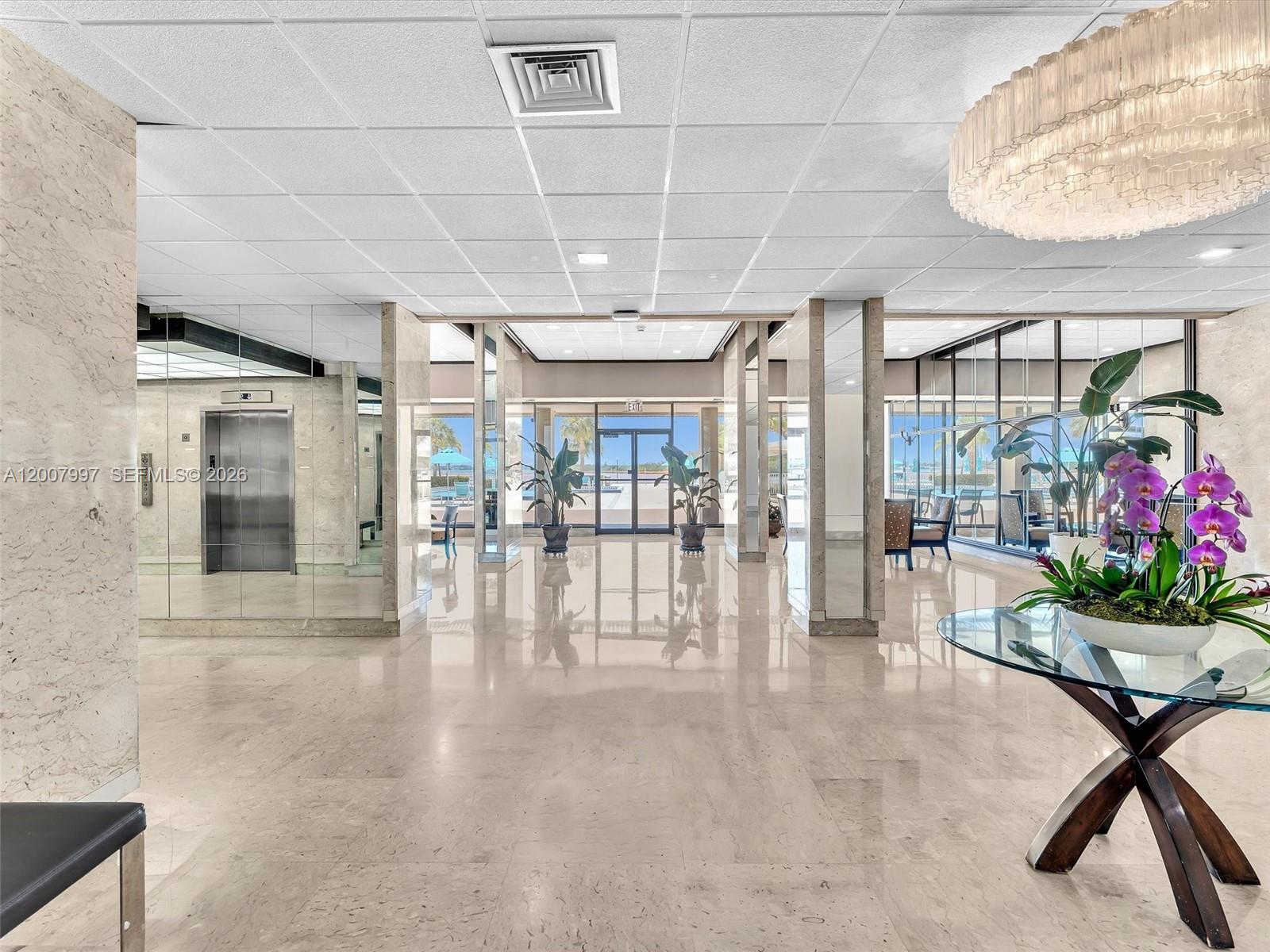902 1 / 2 762 sq. ft. $ 2026-05-04 0 Photo
