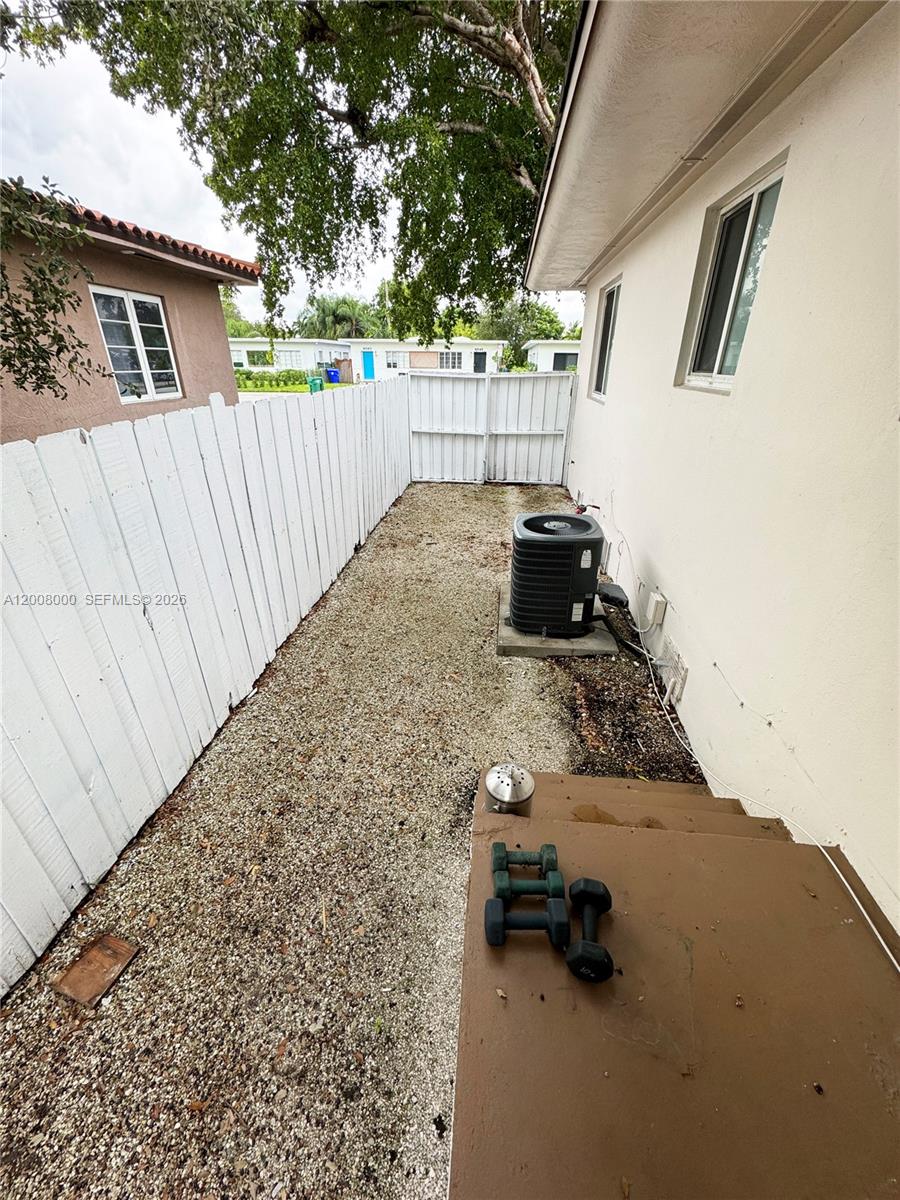 See details / 1600 sq. ft. $ 2026-04-26 0 Photo