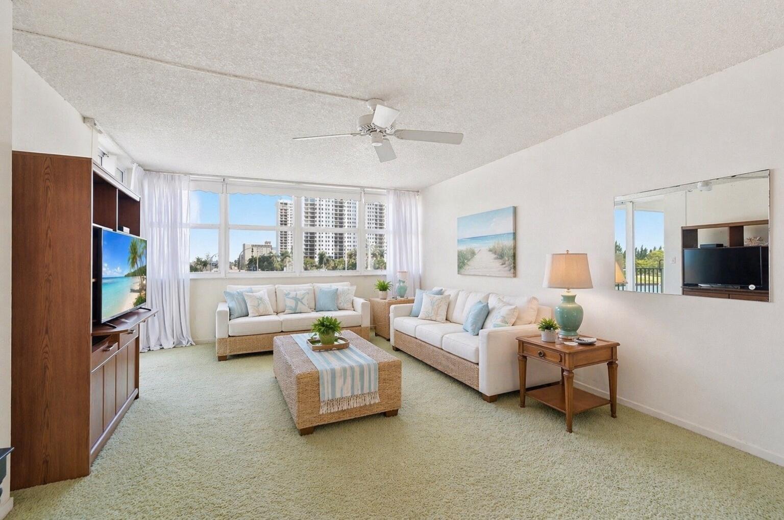 Photo of 1400 Ocean  #303, Hollywood, Florida, 33019 - livingroom1