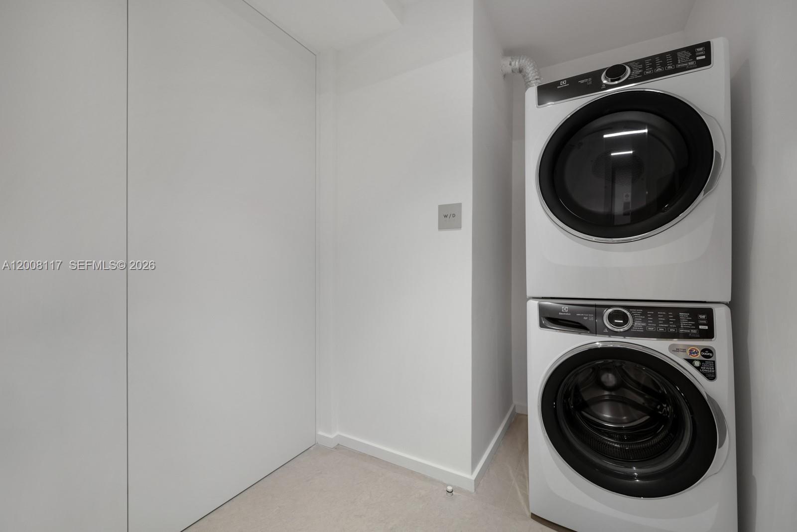 17A 3 / 4 2913 sq. ft. $ 2026-04-27 0 Photo